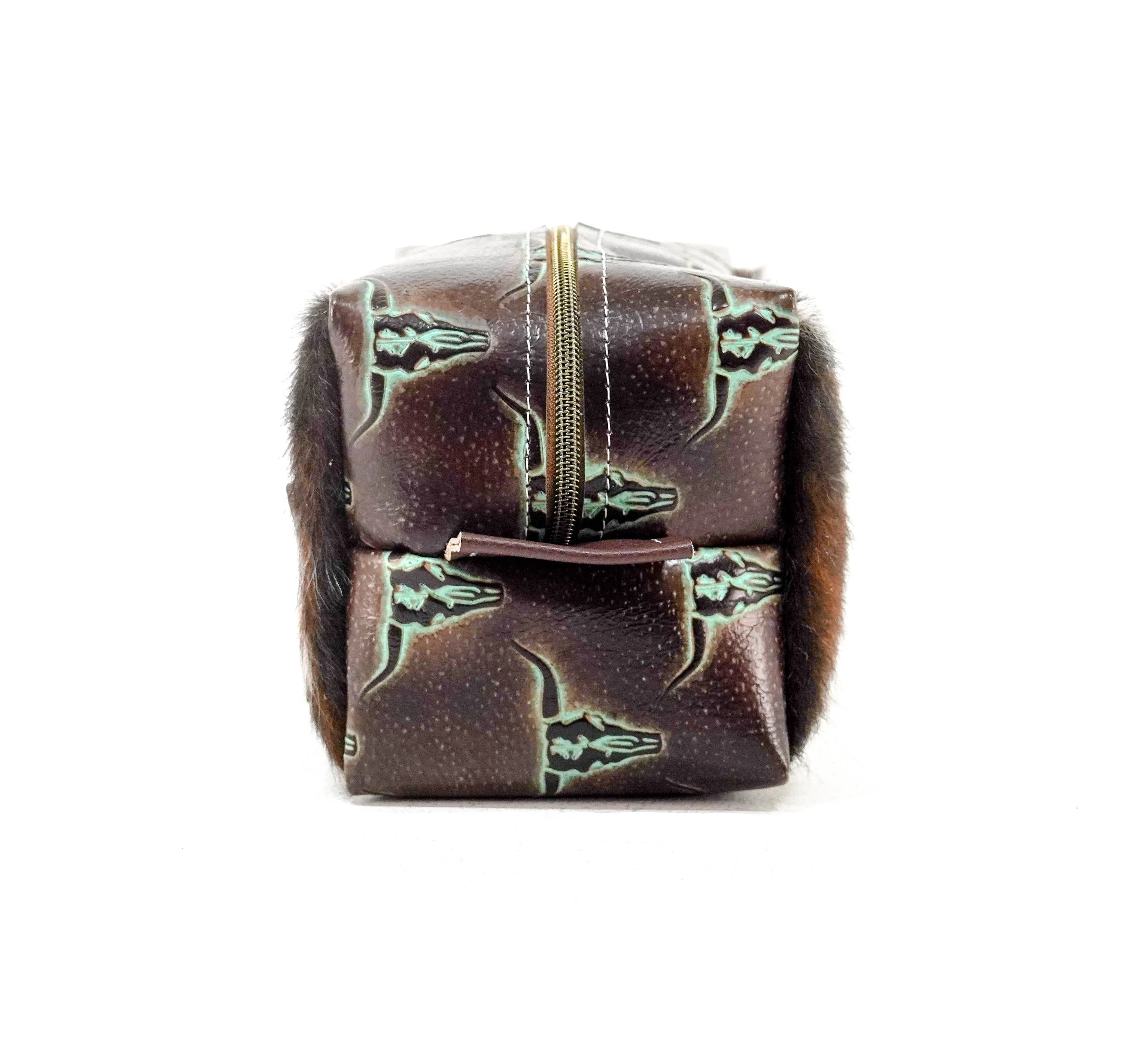 013 Dutton - Tricolor w/ Mint Chocolate Skulls