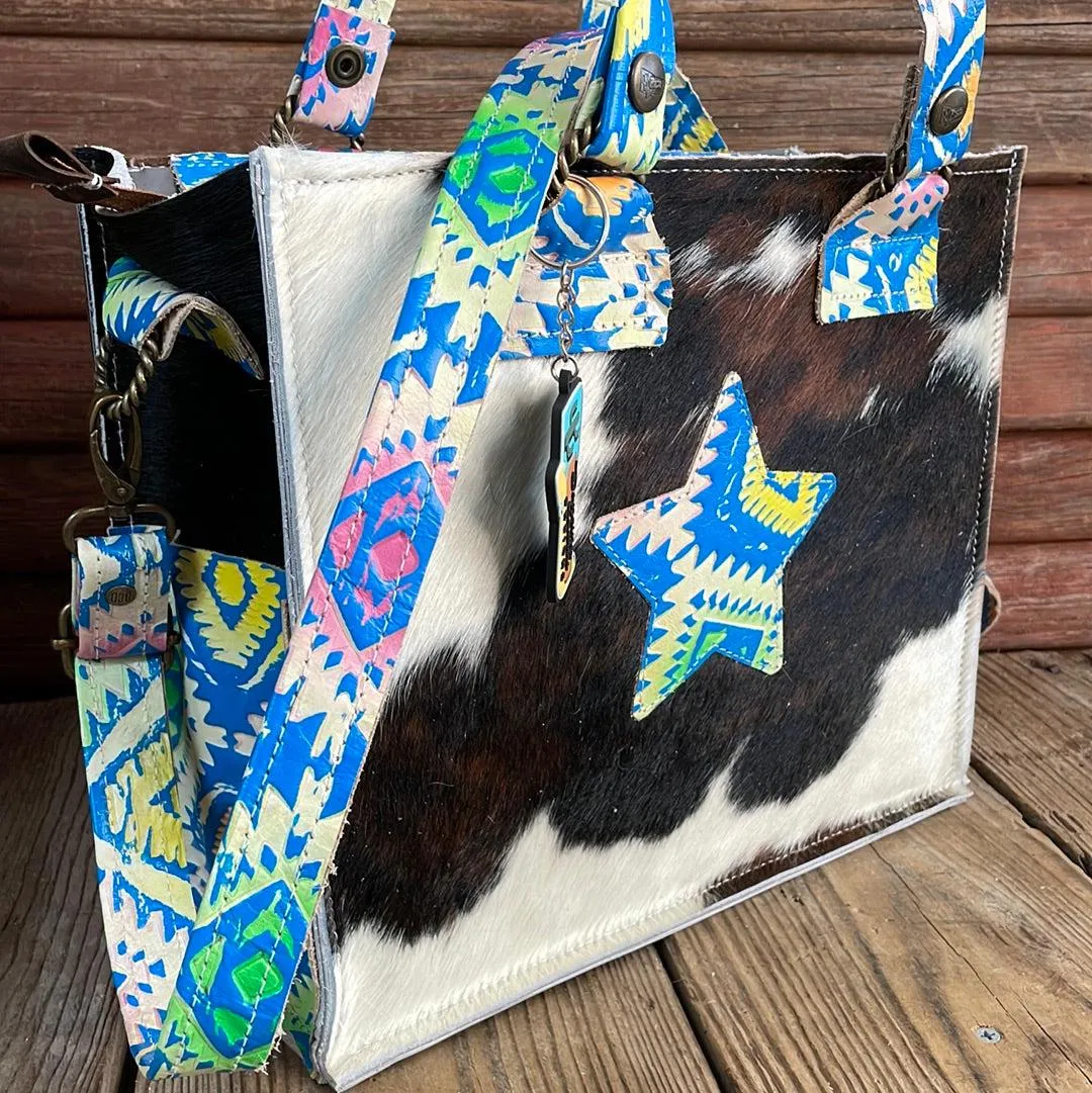 021 Minnie Pearl - Tricolor w/ Neon Trip Aztec
