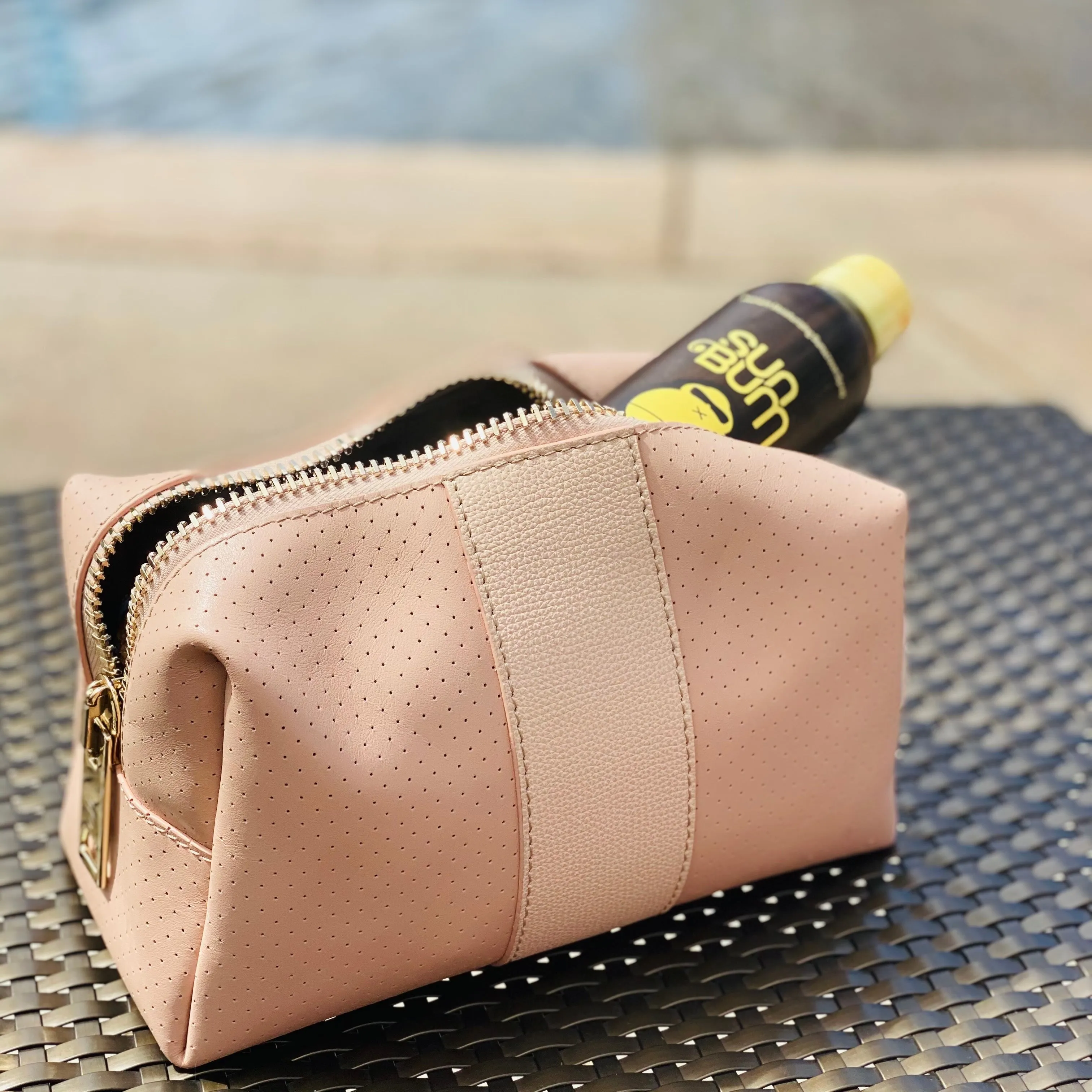 24/7 Bag - White Leather/Gold Zipper
