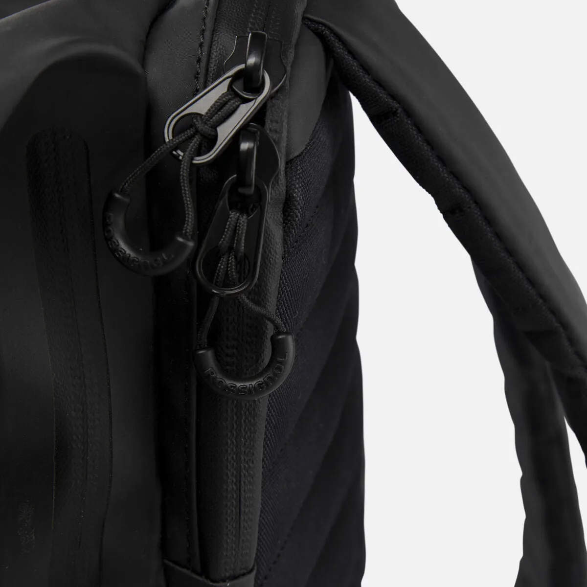 25L BLACK COMMUTERS BACKPACK