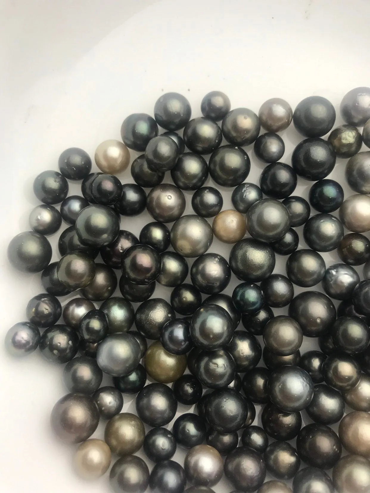 30 pcs, Round/Semi-Round/ Oval Tahitian Pearls, A ,  7mm to 11mm, Imported from Tahiti