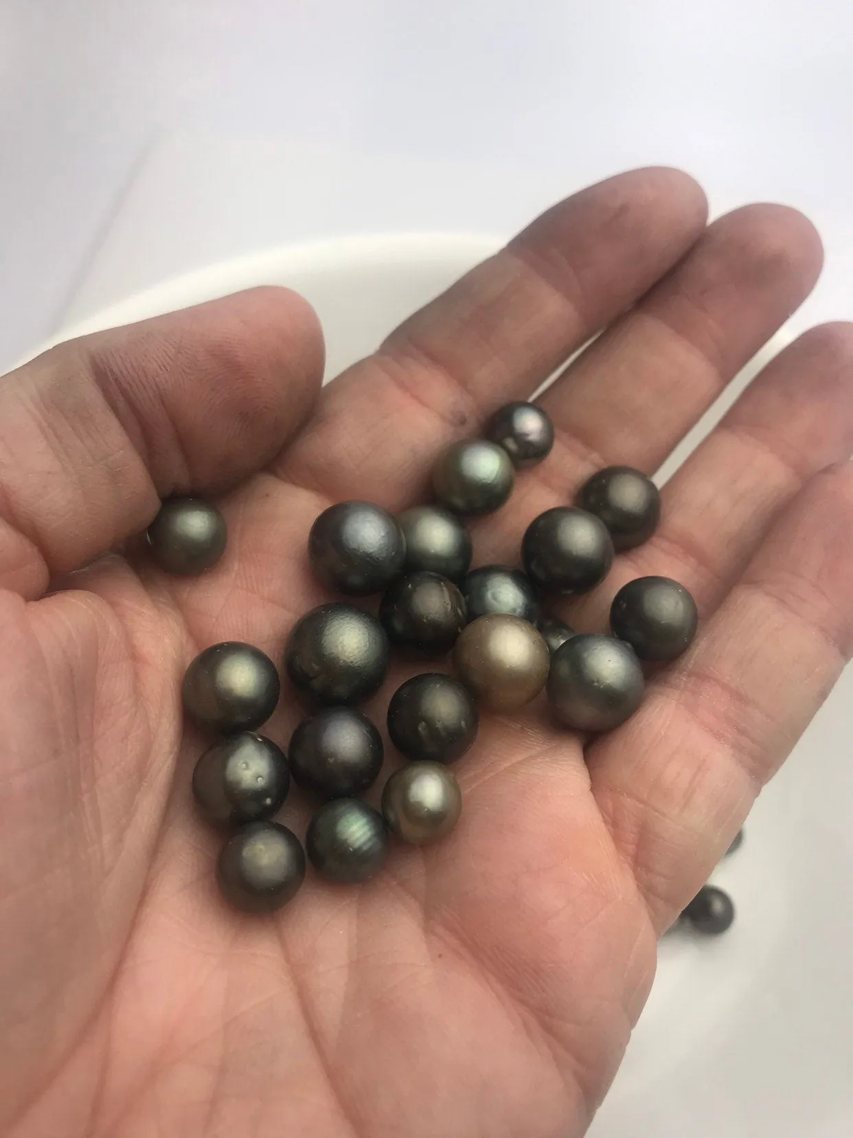 30 pcs, Round/Semi-Round/ Oval Tahitian Pearls, A ,  7mm to 11mm, Imported from Tahiti