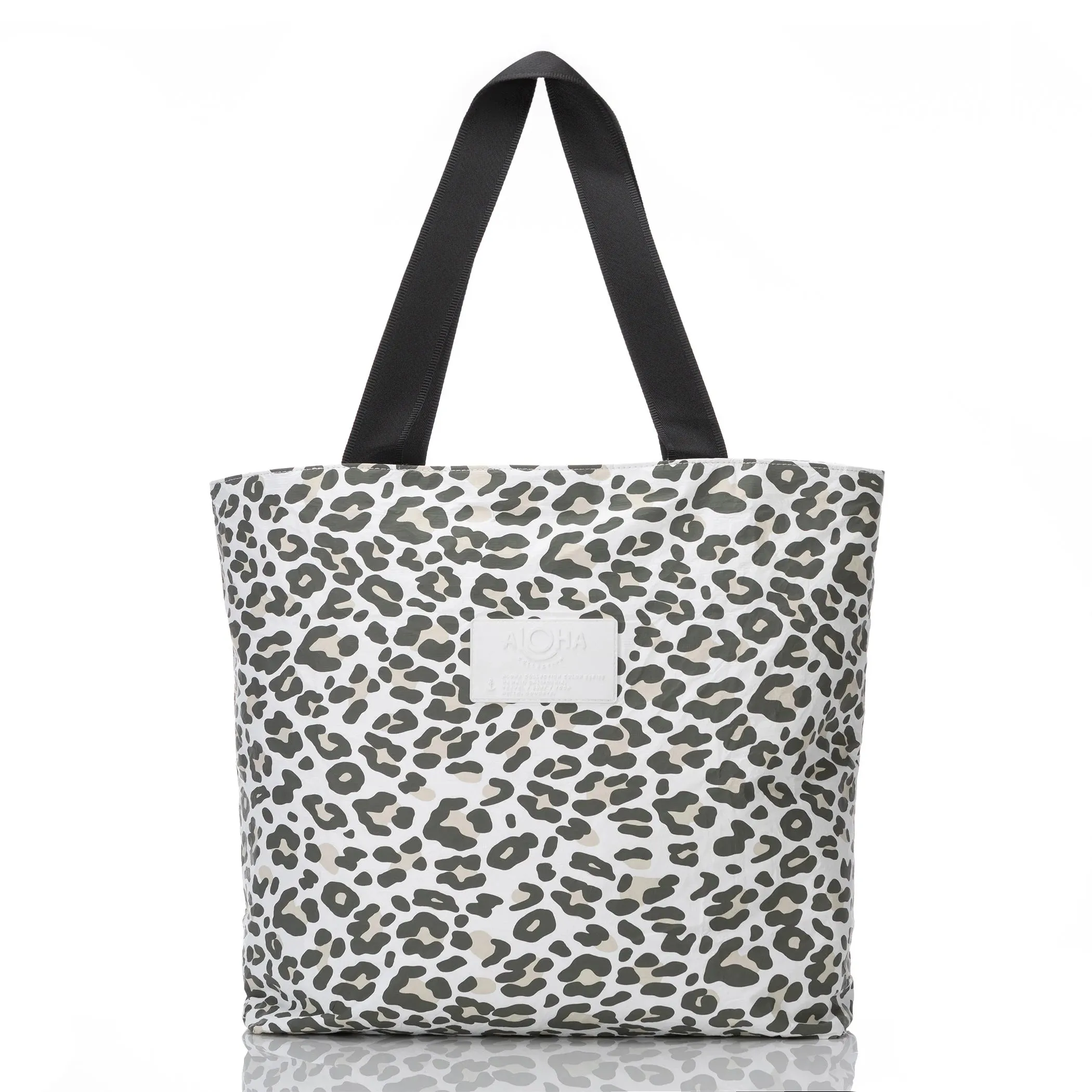 Aloha Snow Leopard Day Tripper in Ghost
