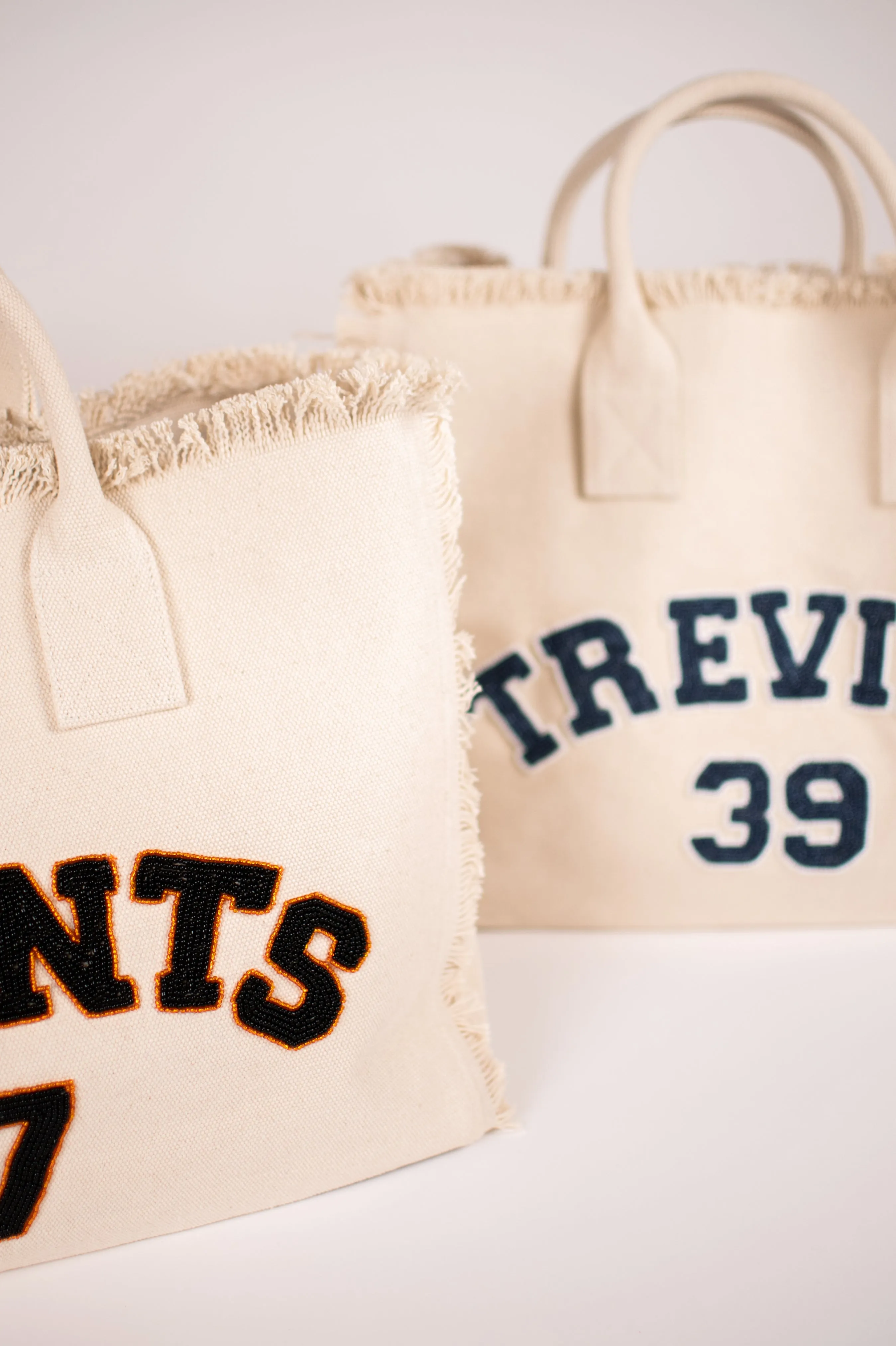 Arch Getaway Tote