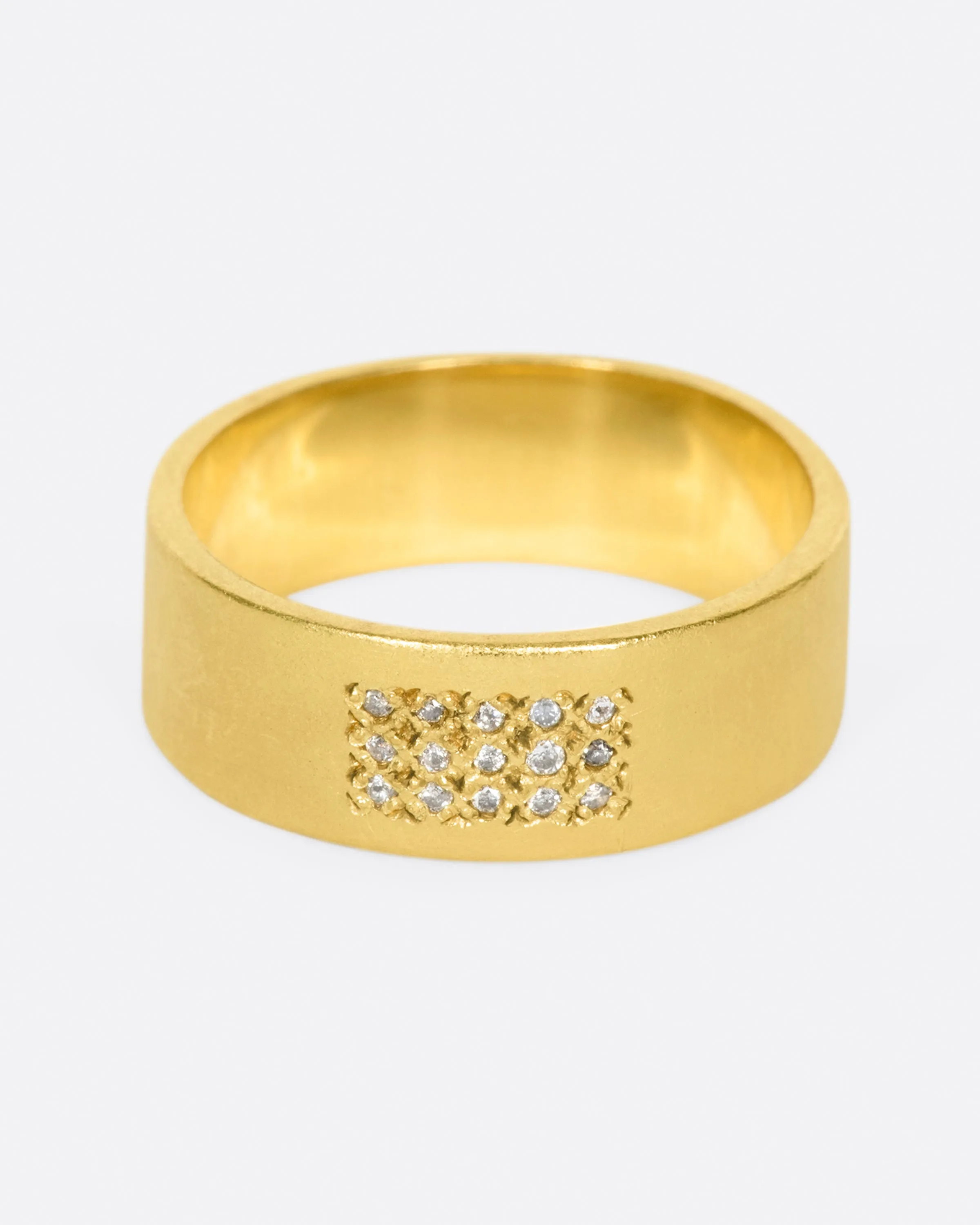 Ash Gleam Ring