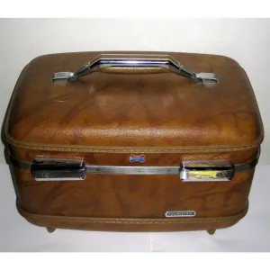 Brown Traincase By American Tourister