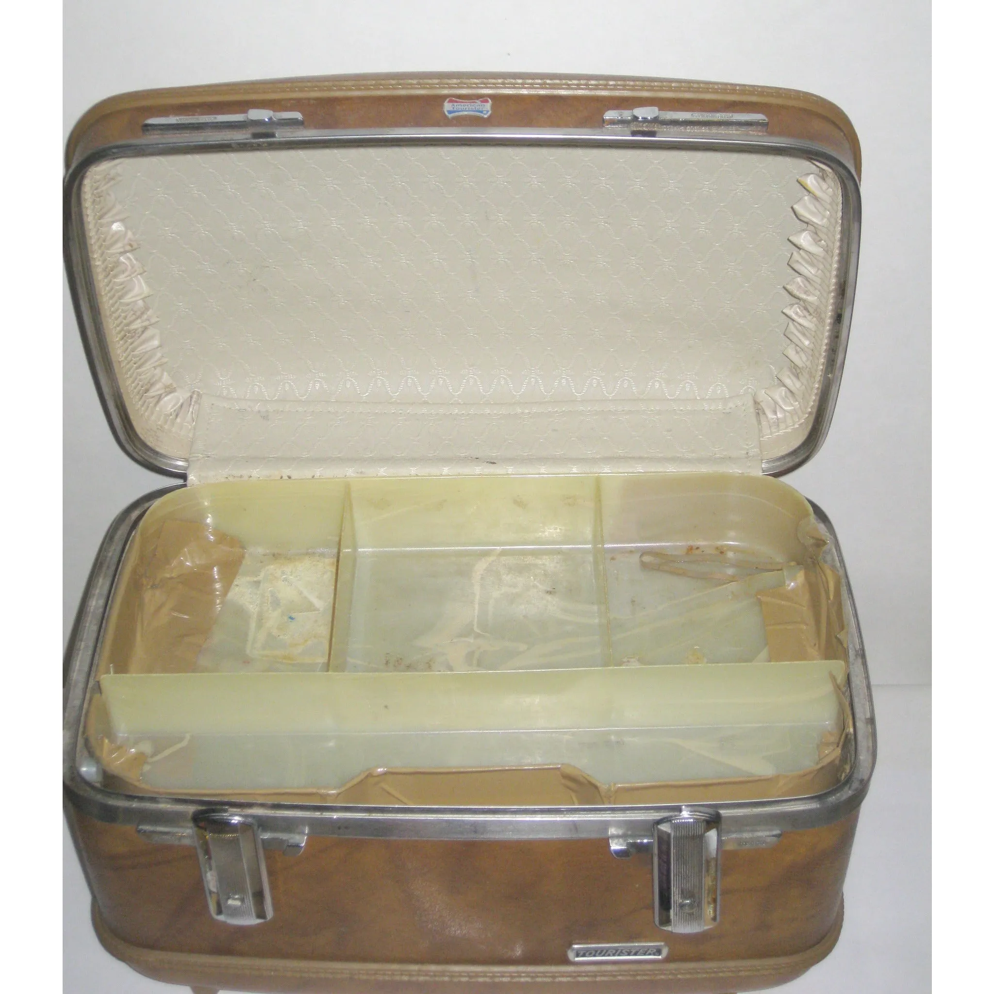 Brown Traincase By American Tourister