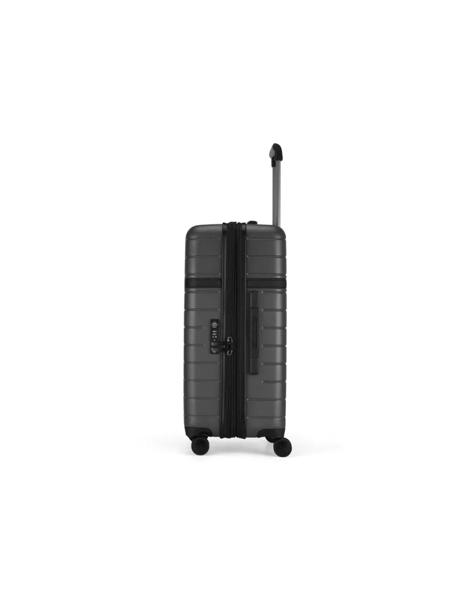 Bugatti Hamburg 24" Hardside Expandable Spinner