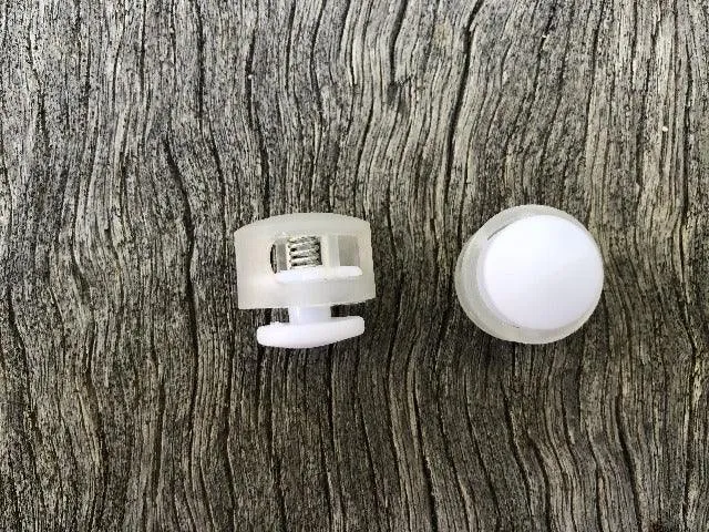 Button Toggle - Clear & White