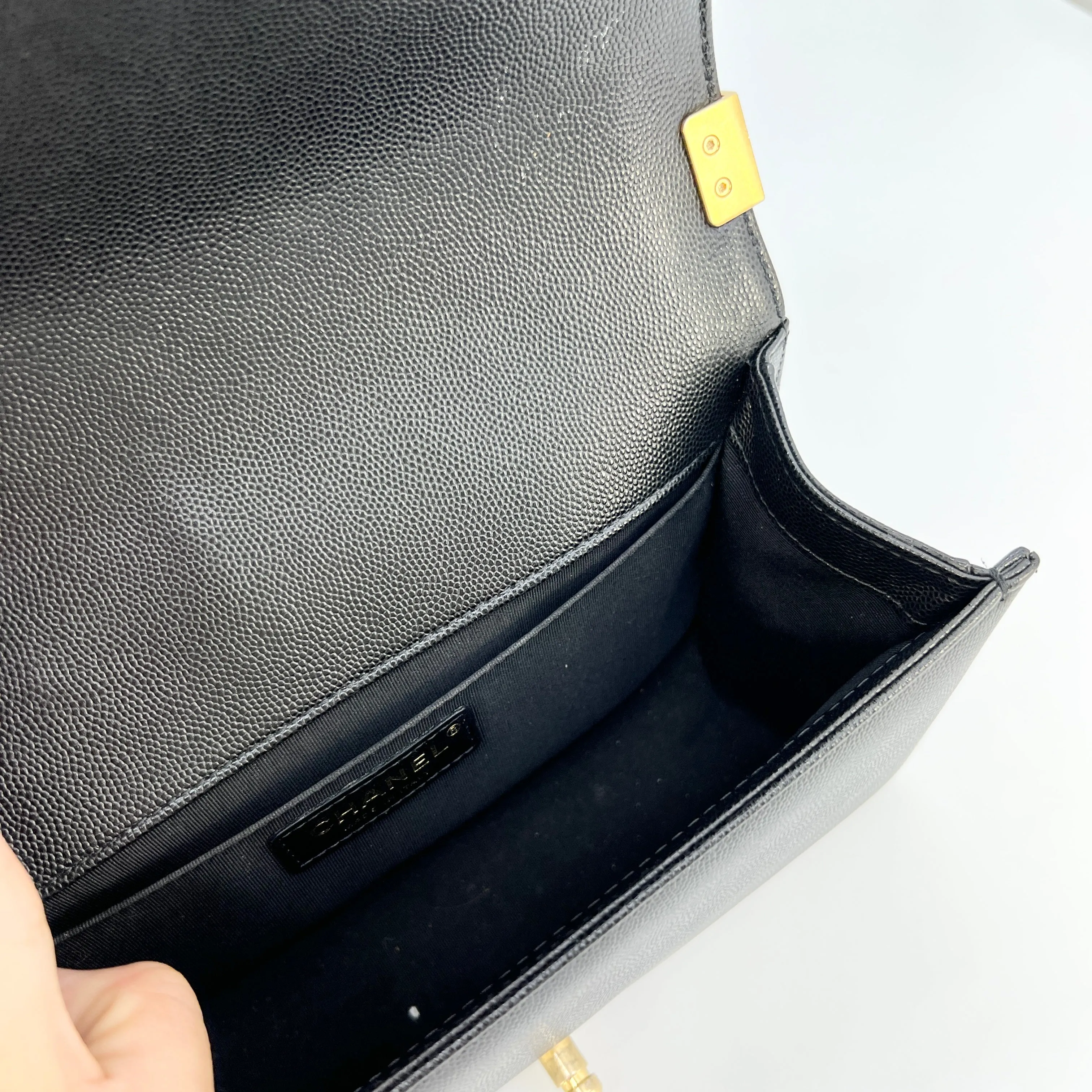 CHANEL Caviar Quilted Old Medium Boy Flap Black [Guaranteed Authentic]