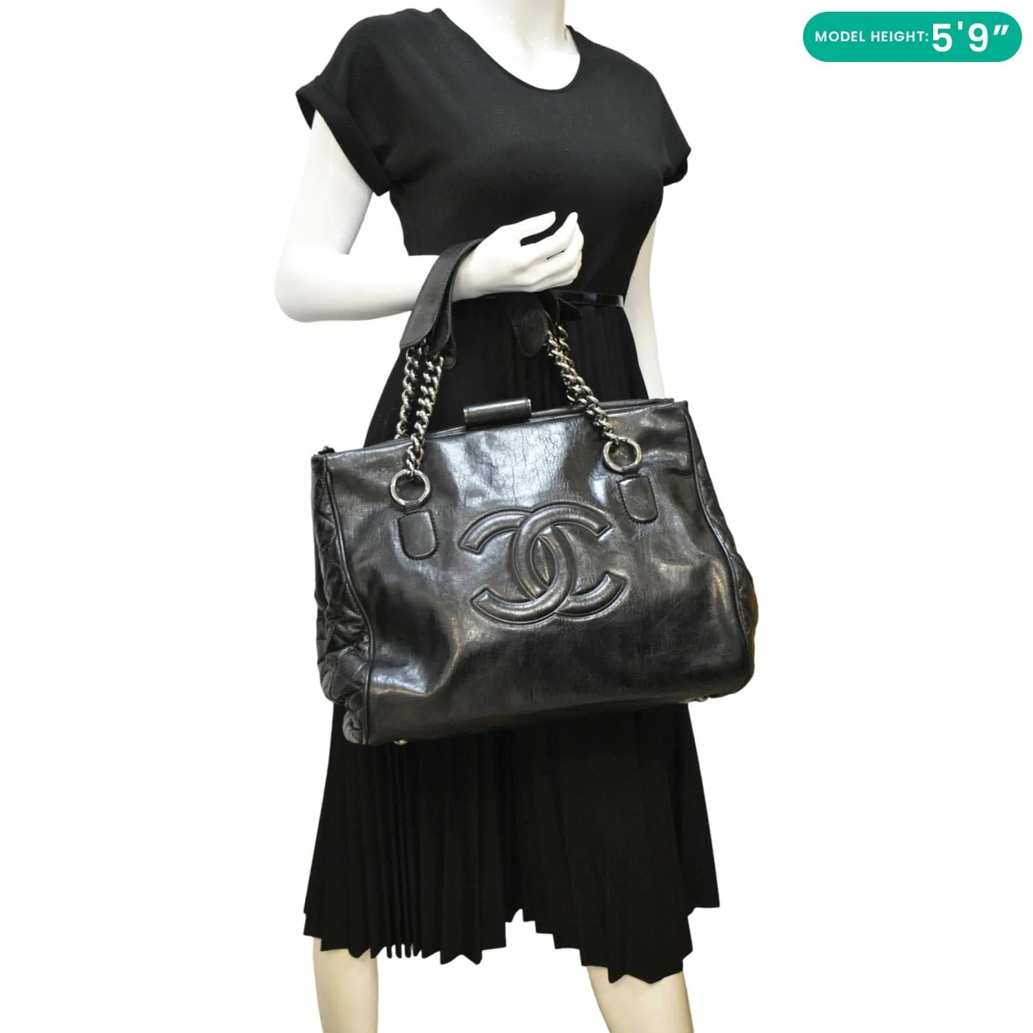 CHANEL Perfect Day Large Leather Tote Bag Black