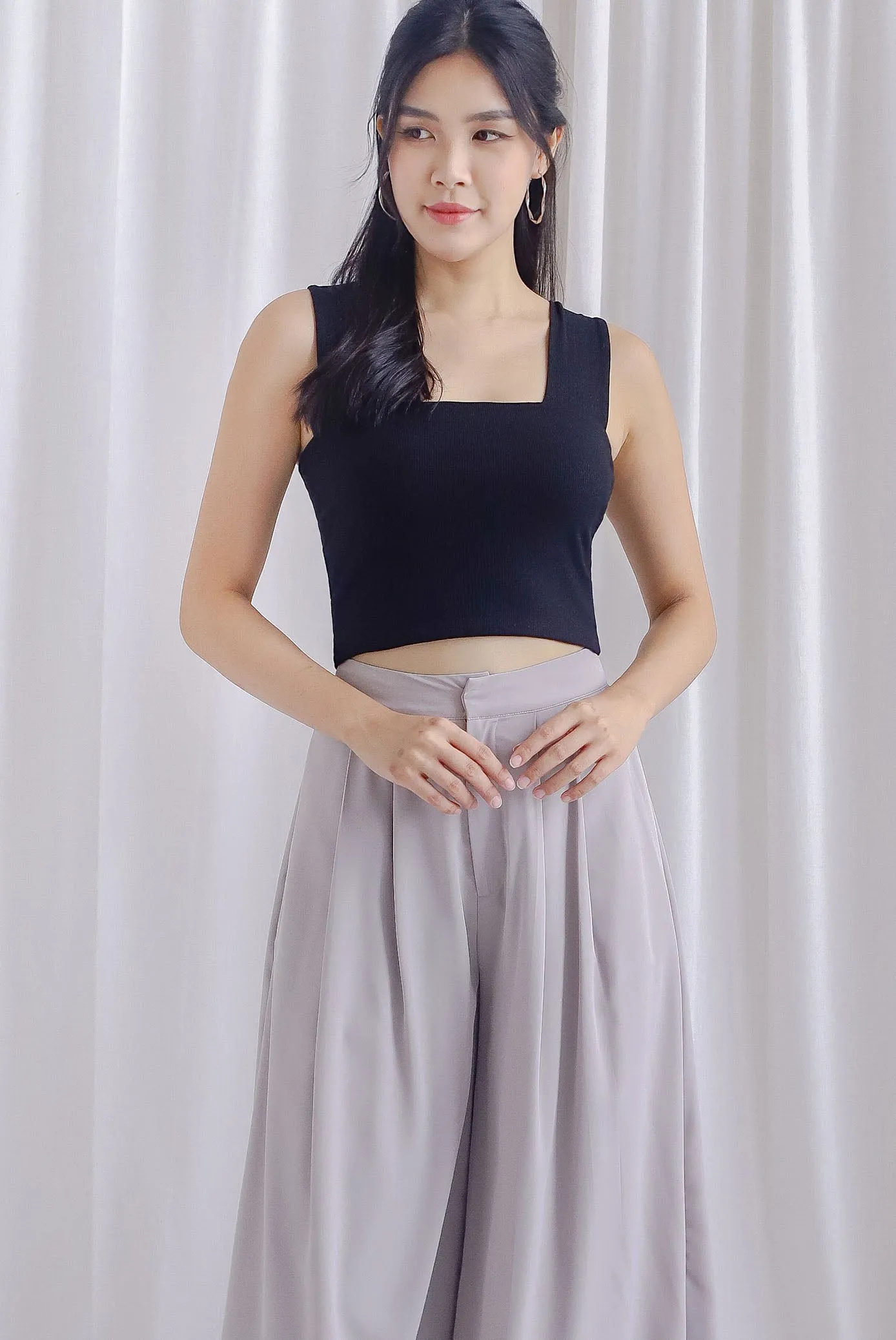 Cherie Padded Two Way Top In Black