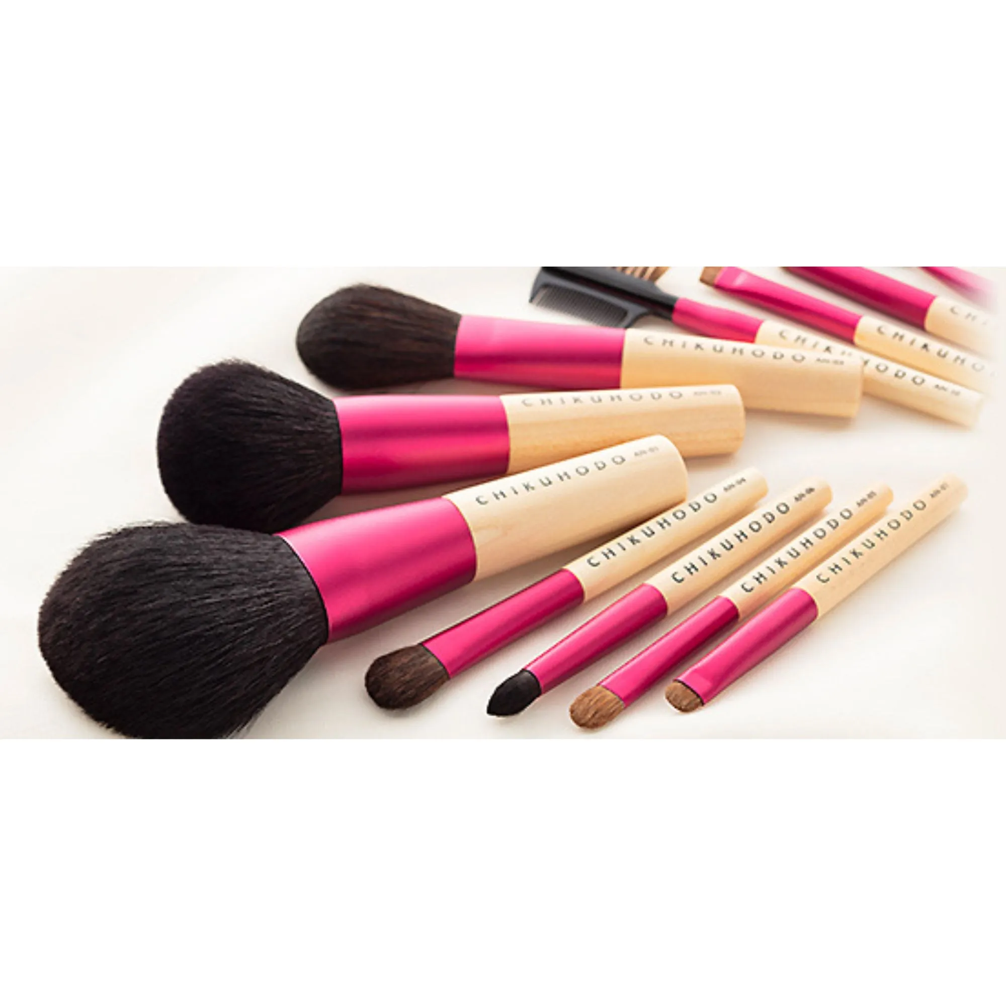 Chikuhodo AN-1 Powder Brush, Anne Series