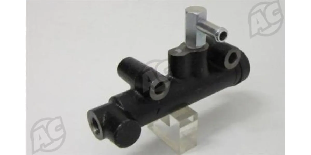 Clutch Master Cylinder Isuzu (ISU309)