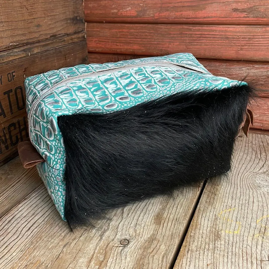 Dutton - Black w/ Turquoise Sand Croc