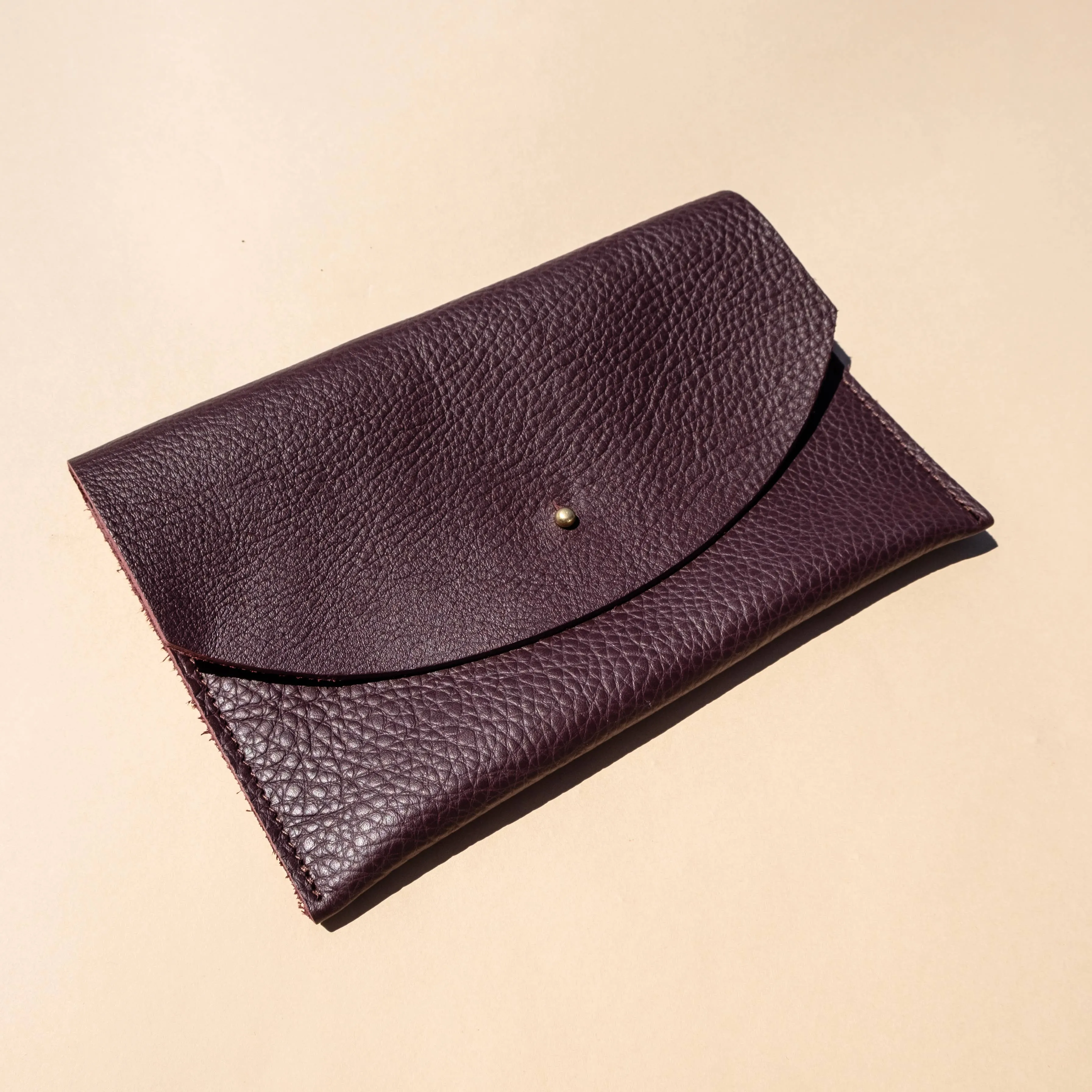 Envelope Pouch Plum Leather