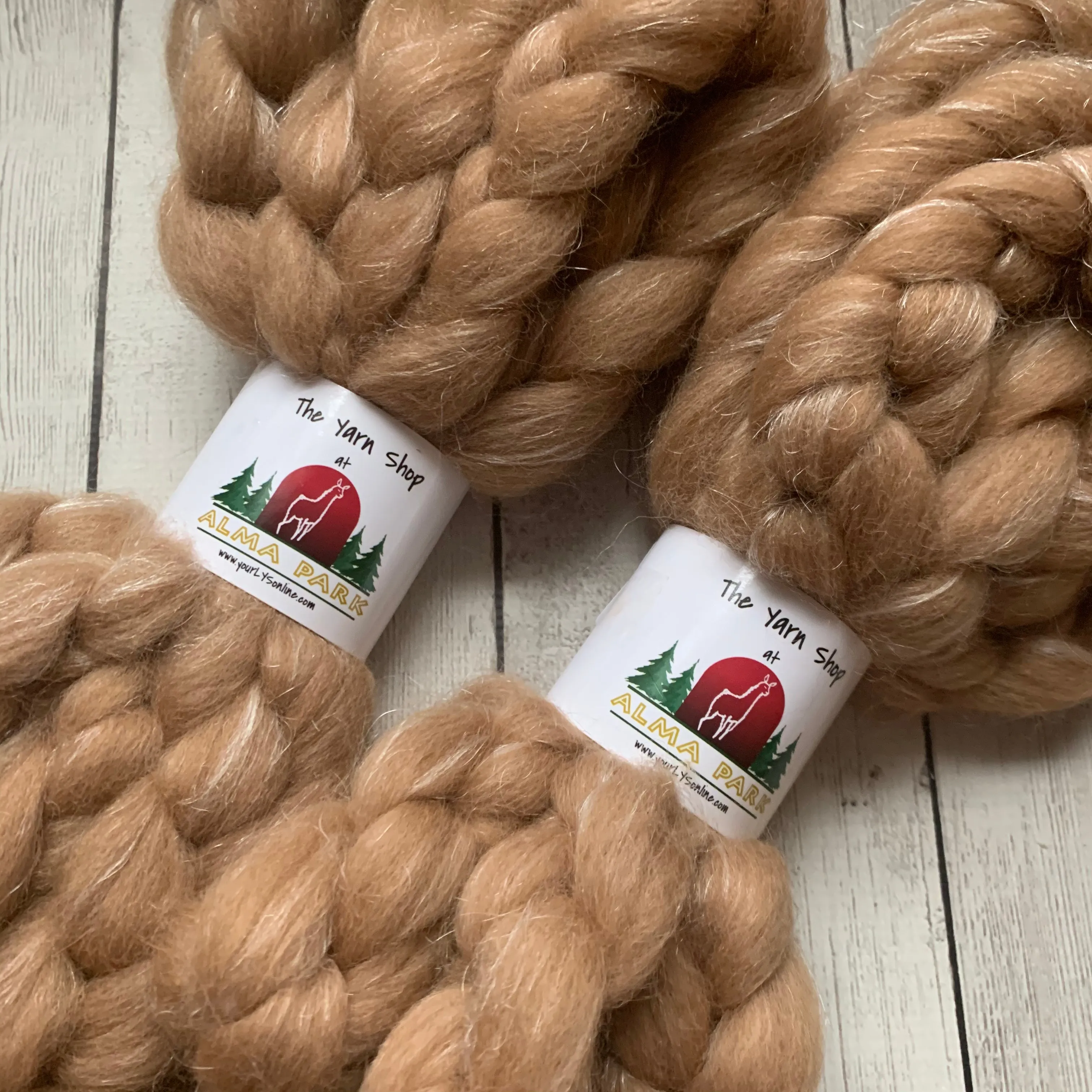 FARM ROVING - Baby Alpaca / Merino / Firestar - Roving from ESTHER - Light Fawn
