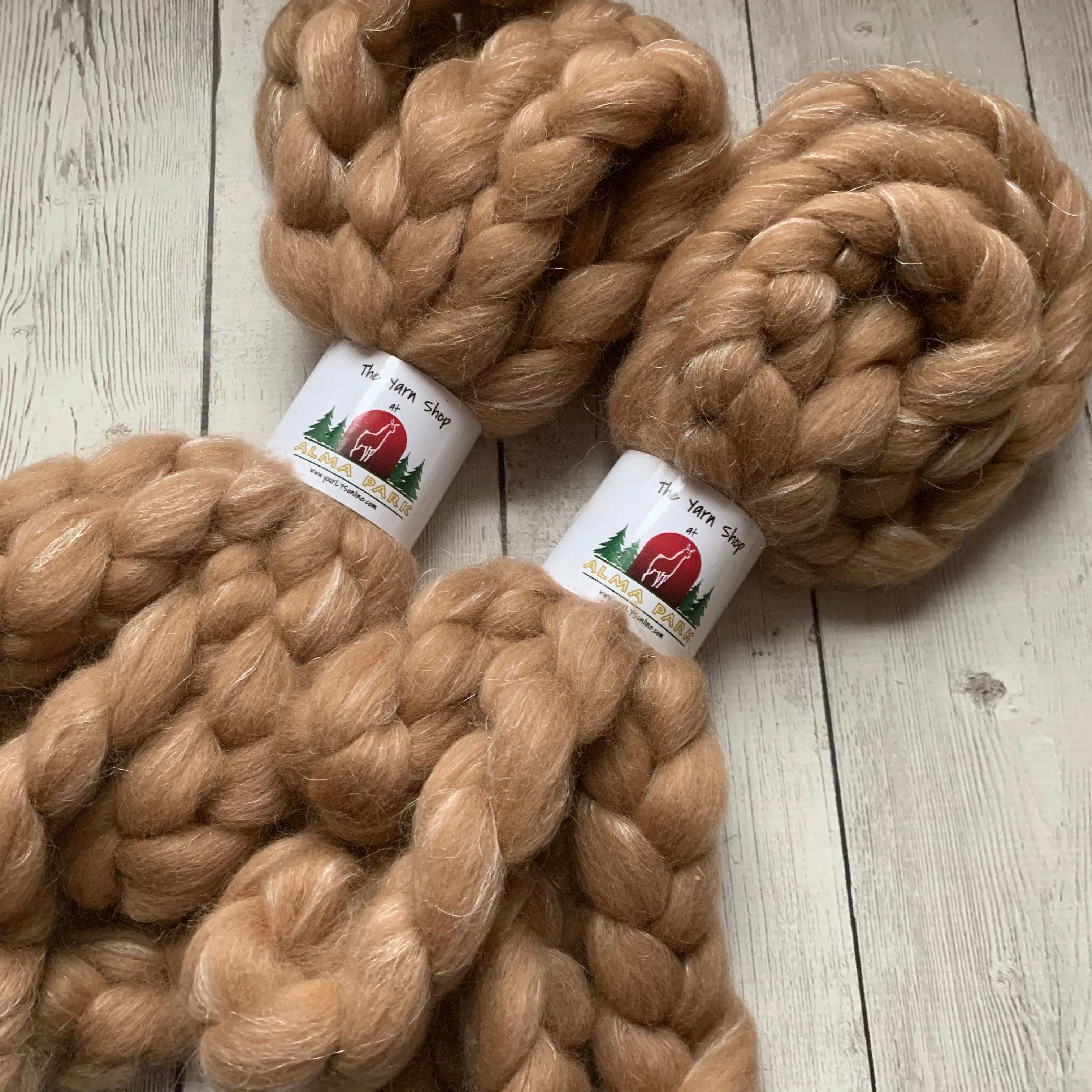 FARM ROVING - Baby Alpaca / Merino / Firestar - Roving from ESTHER - Light Fawn
