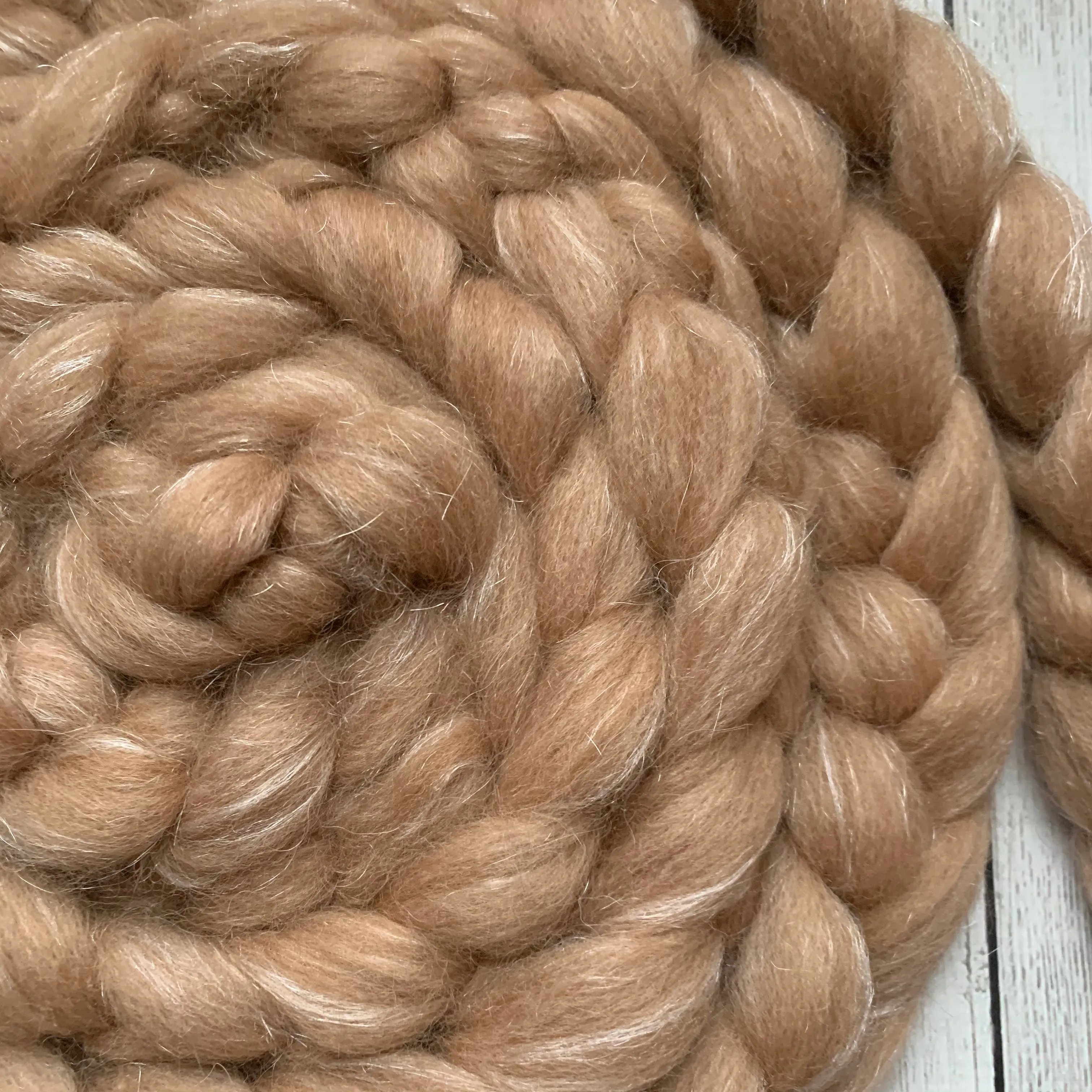 FARM ROVING - Baby Alpaca / Merino / Firestar - Roving from ESTHER - Light Fawn