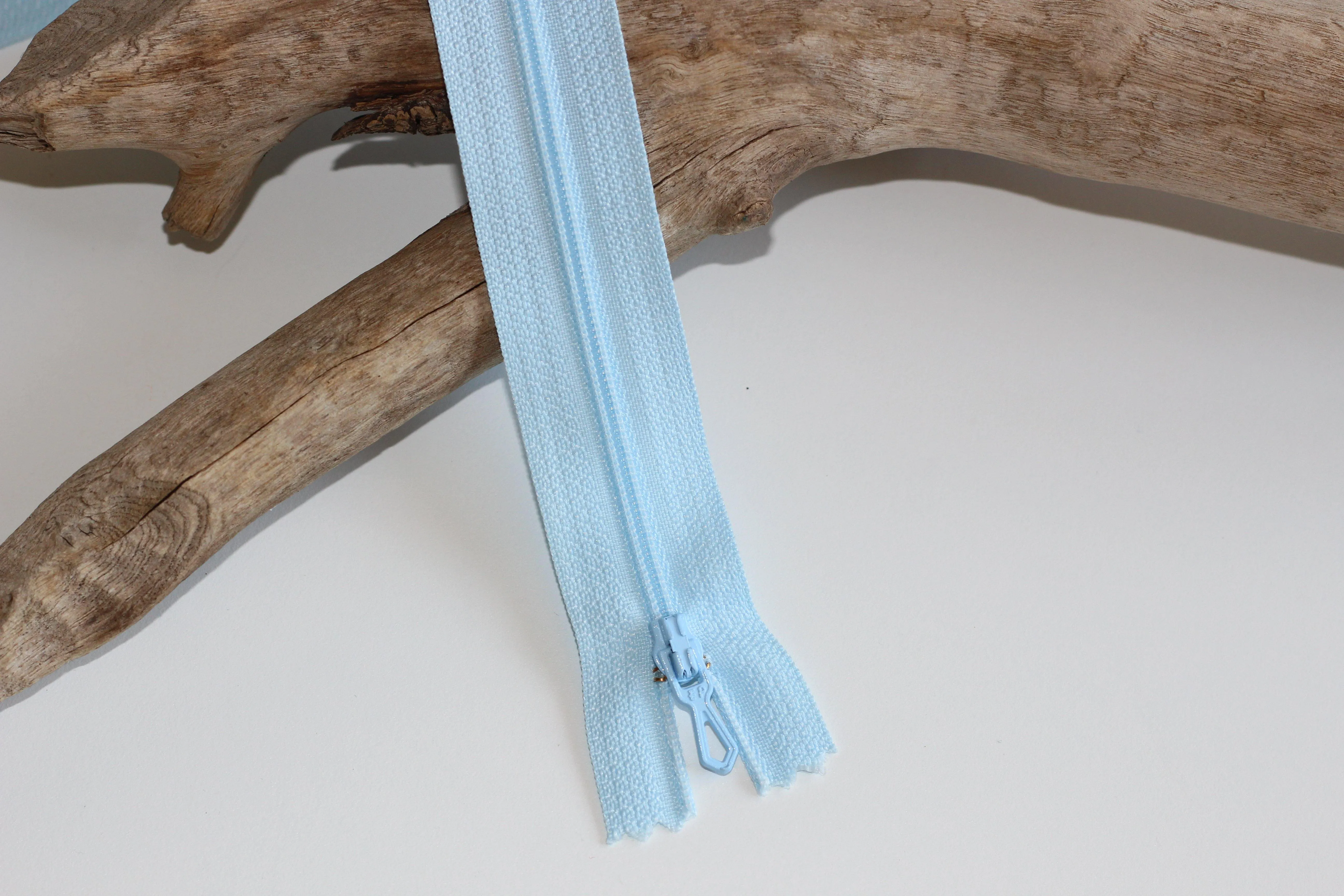 Fermeture Eclair Spirale Bleu ciel- Non Séparable Z51 501