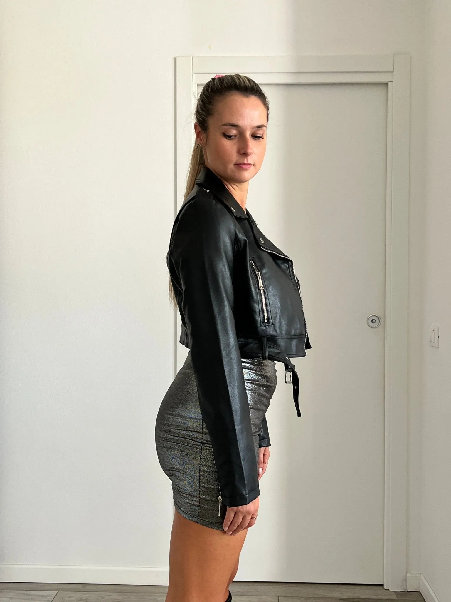 Giacca effetto pelle con zip e tasche