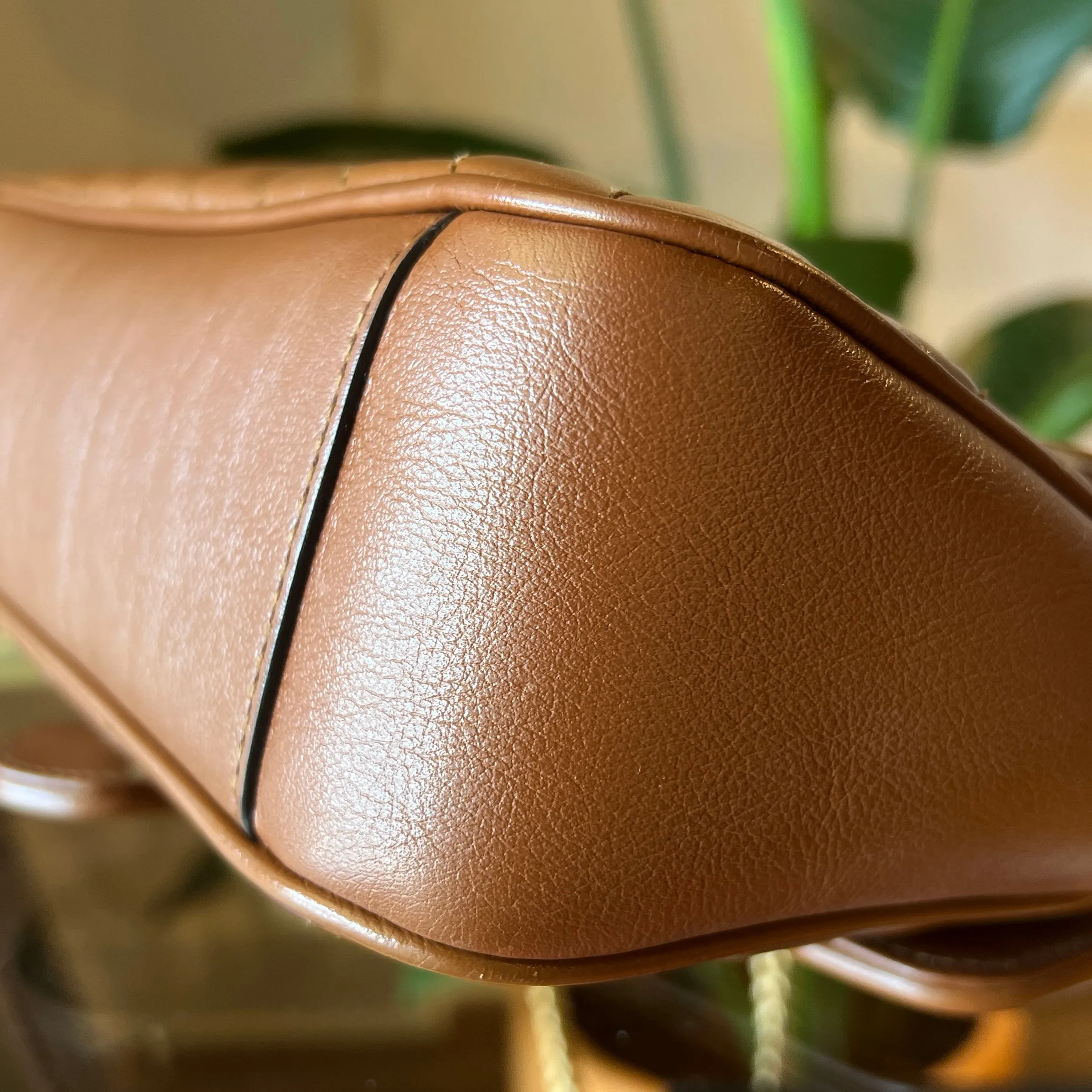 GUCCI Azalea Calfskin Matelasse Diagonal GG Marmont