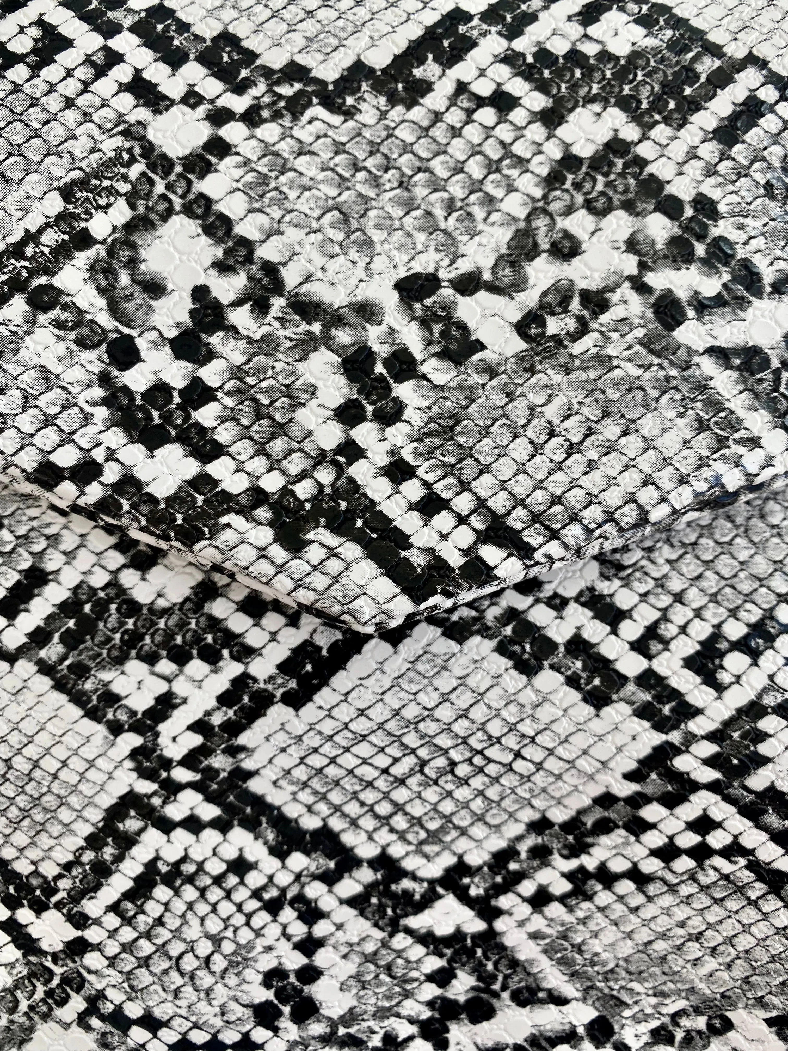 HB22 SNAKE ENVELOPE CLUTCH