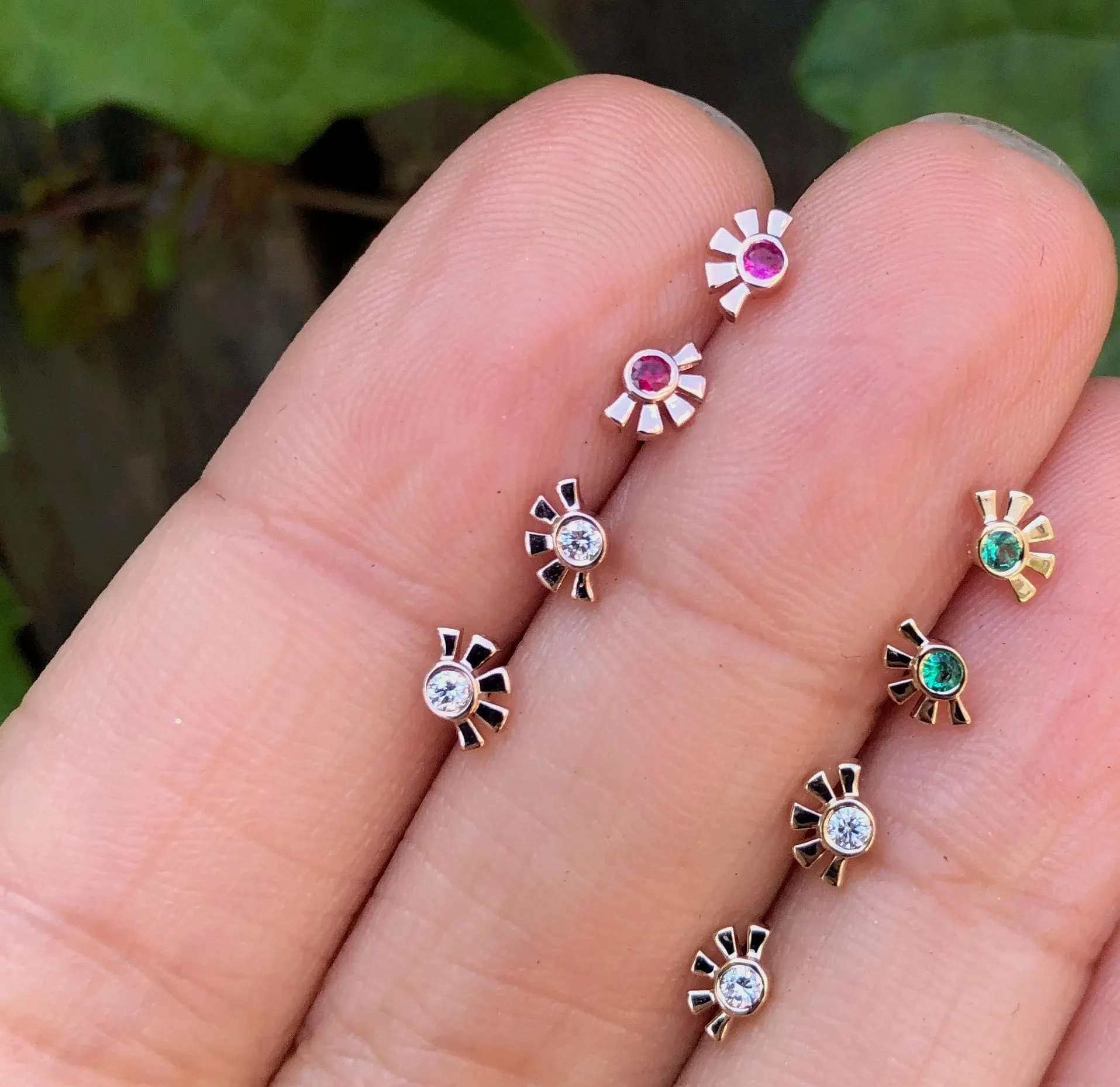 Helia Mini Studs - Sapphire