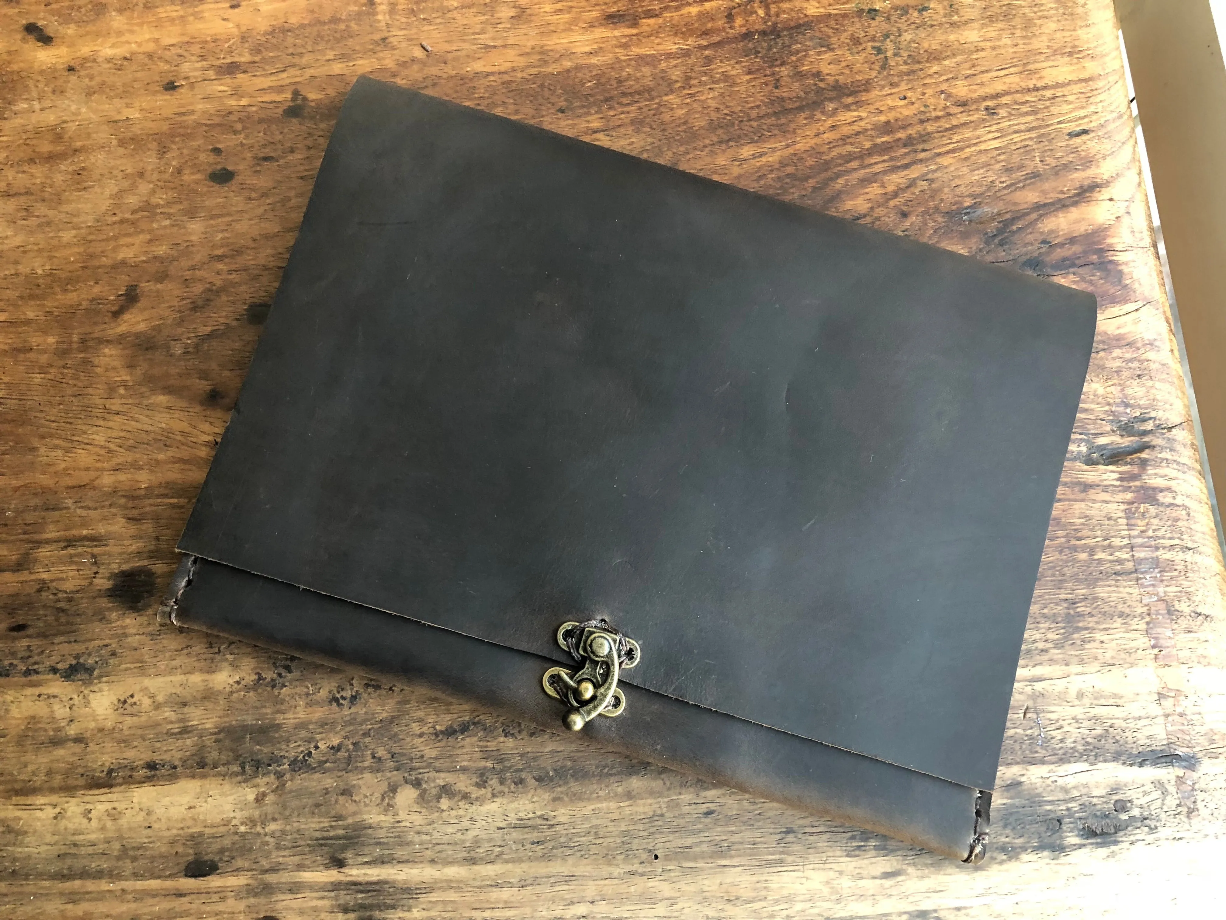 iPad pocket case, Tablet travel sleeve, Handmade leather iPad, Customizable