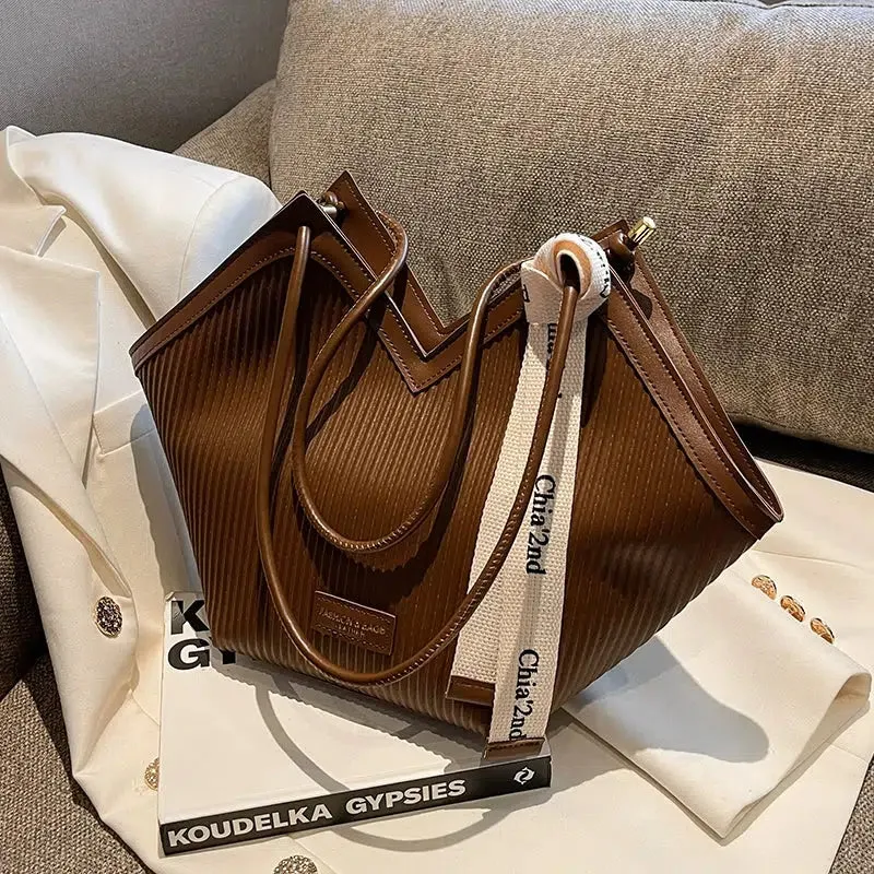 Knotted Embellished Pleated Tote Bag
