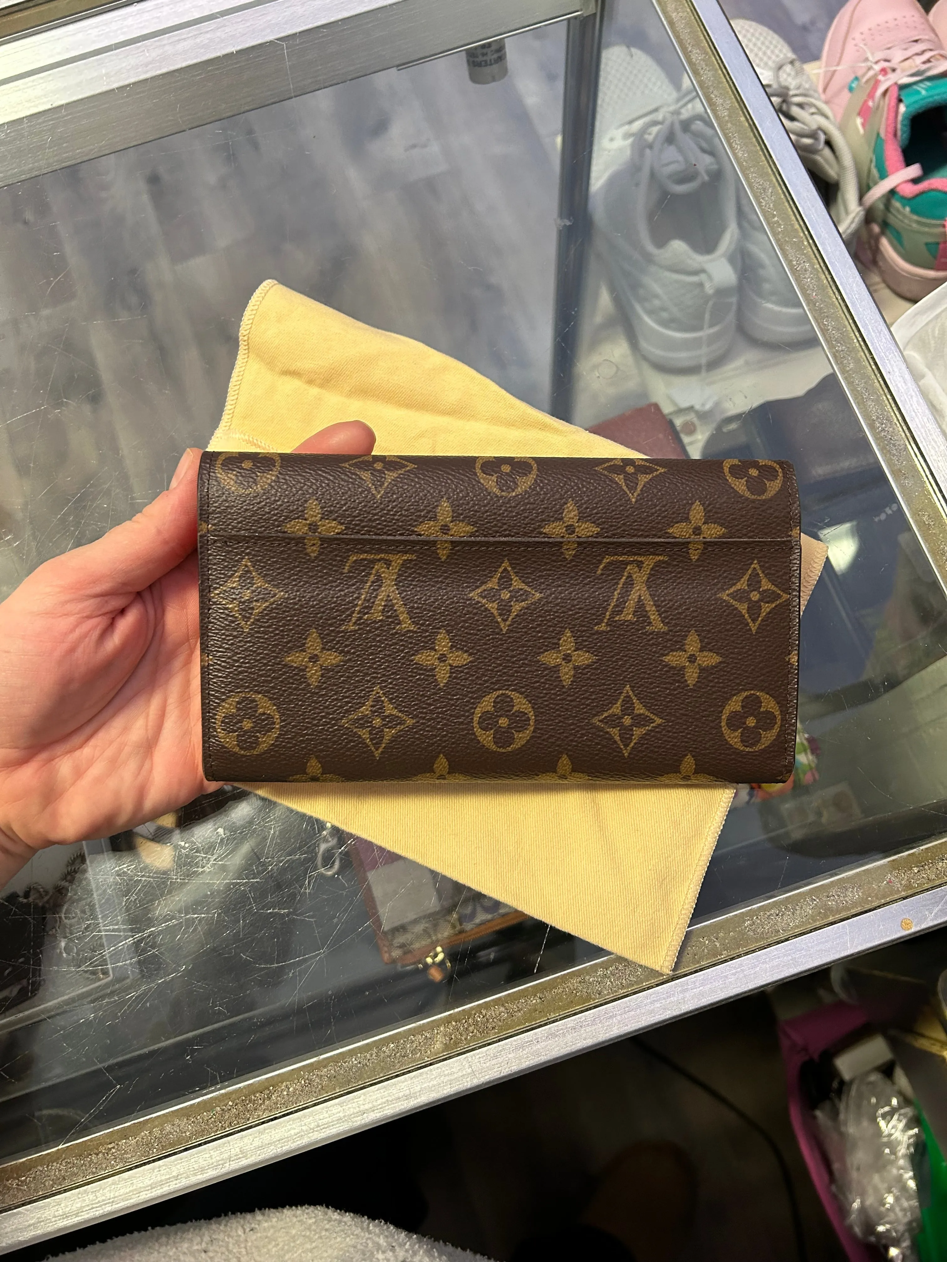 Louis Vuitton Sarah (New Style)
