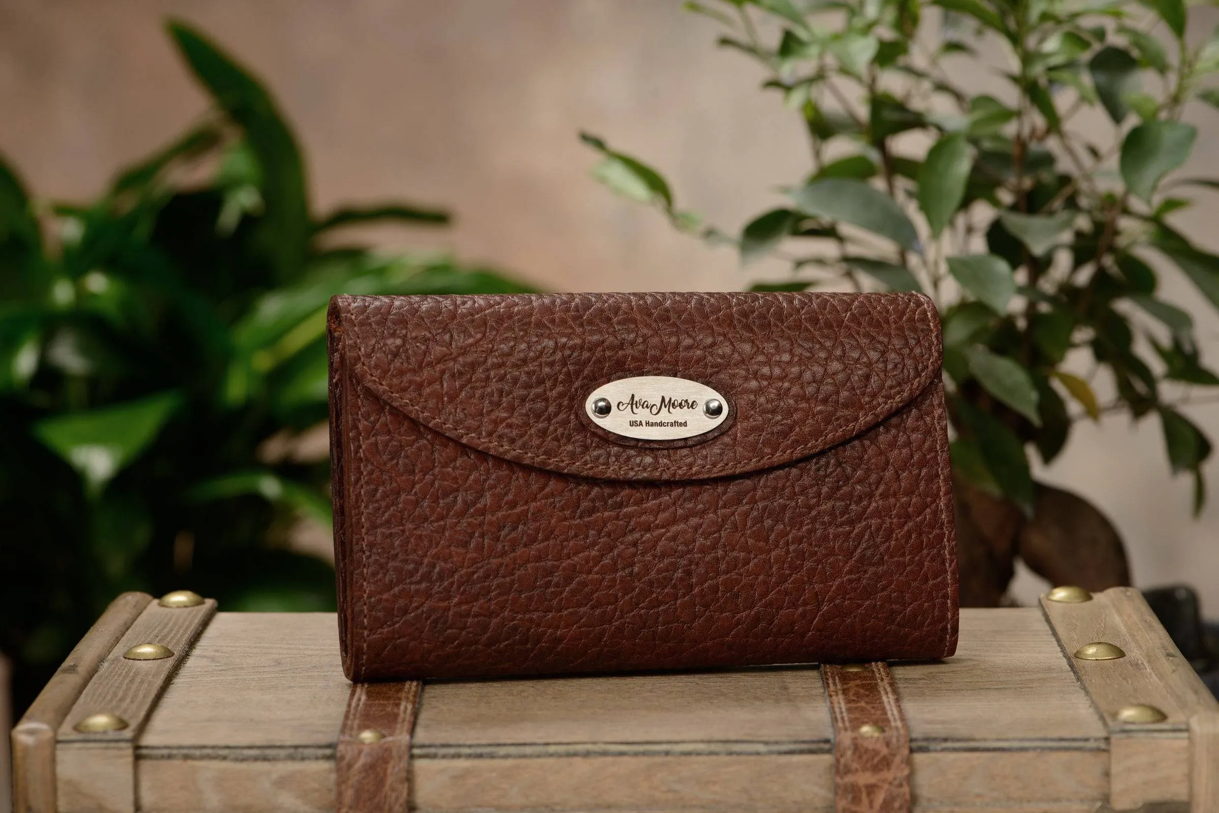 Medium Brown Bison Leather Deluxe Women's Wallet
