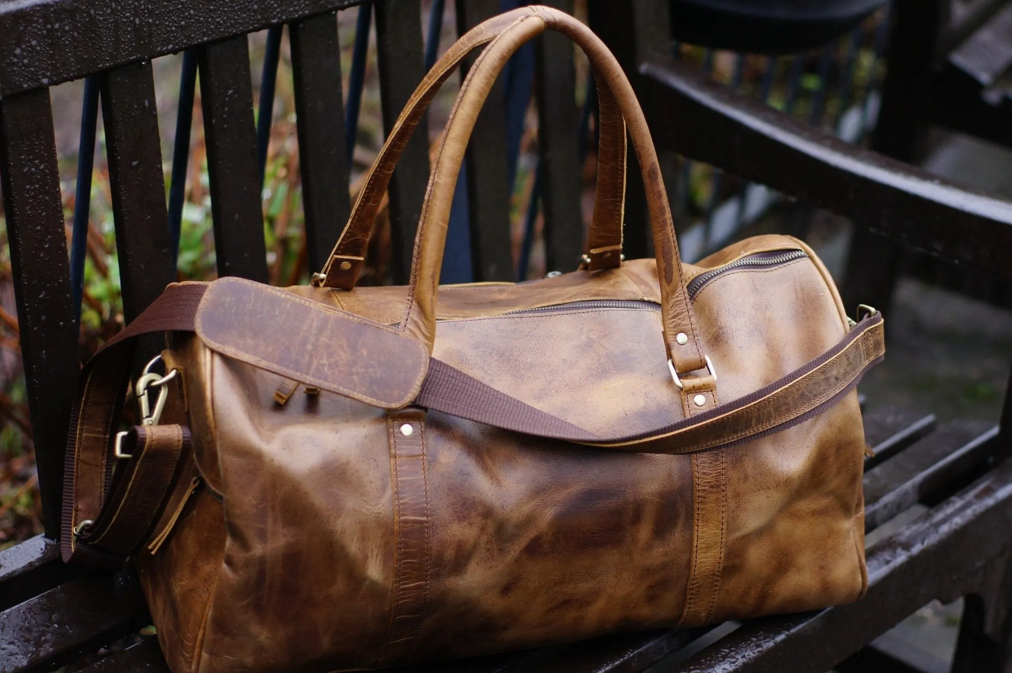 Mens Leather Holdall Bag 'The Wrekin Weekender' by ArchieSoul Man   Free Buffalo Leather Wallet