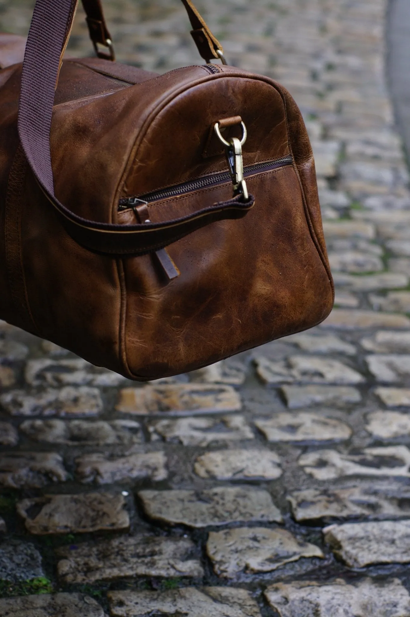 Mens Leather Holdall Bag 'The Wrekin Weekender' by ArchieSoul Man   Free Buffalo Leather Wallet