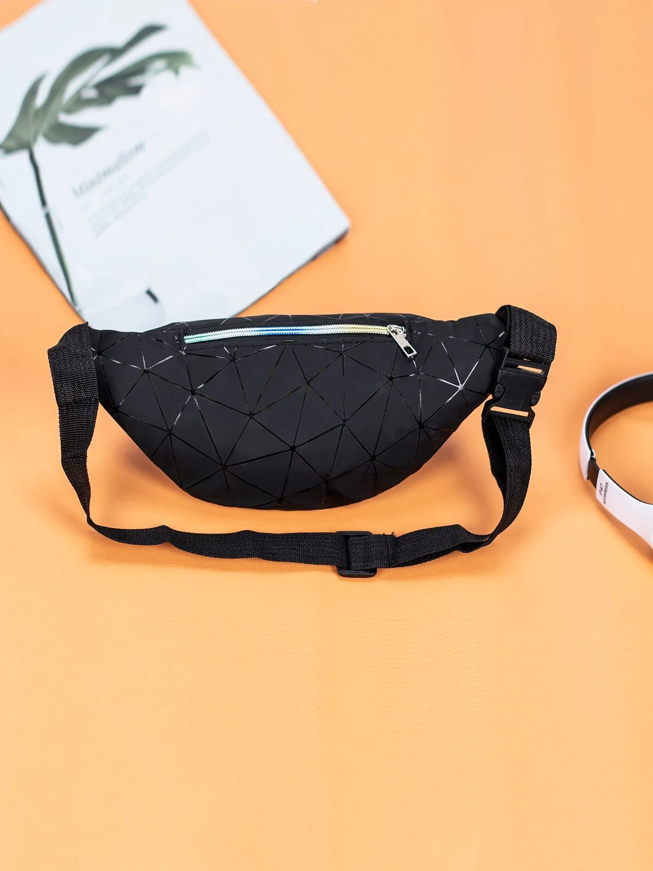 Mini Geometric Print Zip Front Waist Bag - ᗰ'₂₂ - Black- FD ⚡