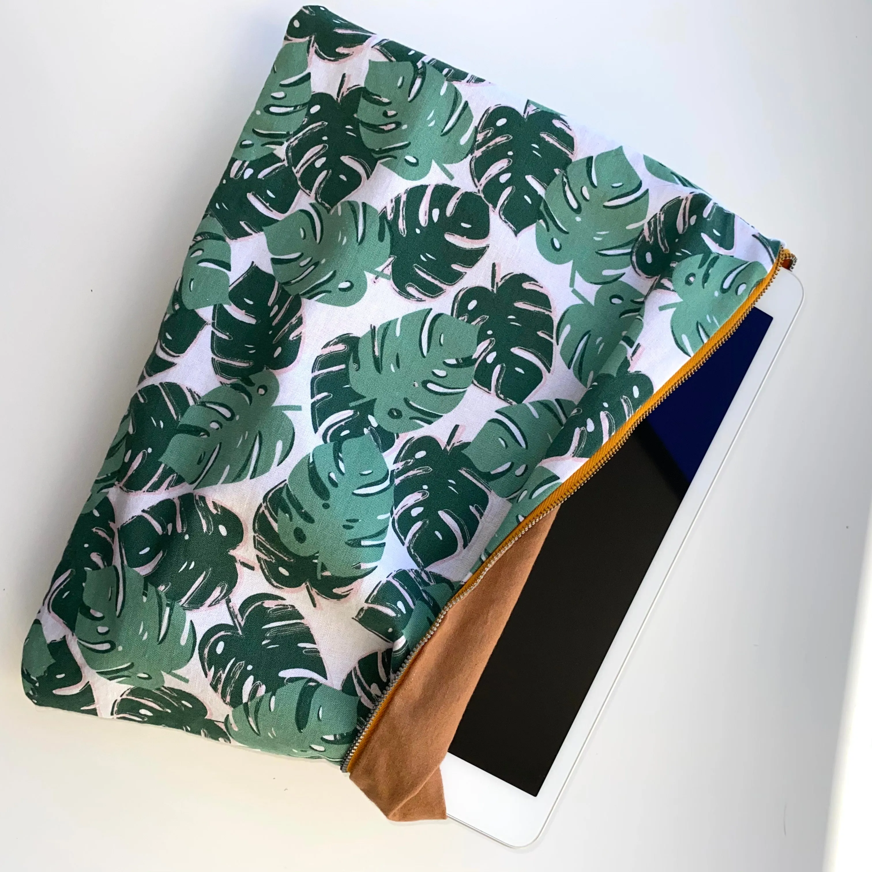 Monstera Print Zip Pouch in XL