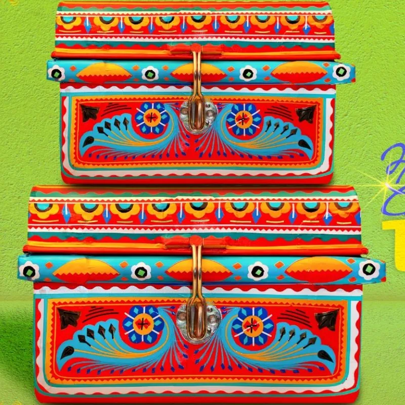 Multi Colored Trunk
