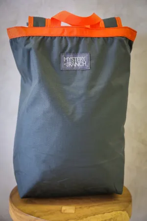 Mystery Ranch Booty Bag MD in Charcoal