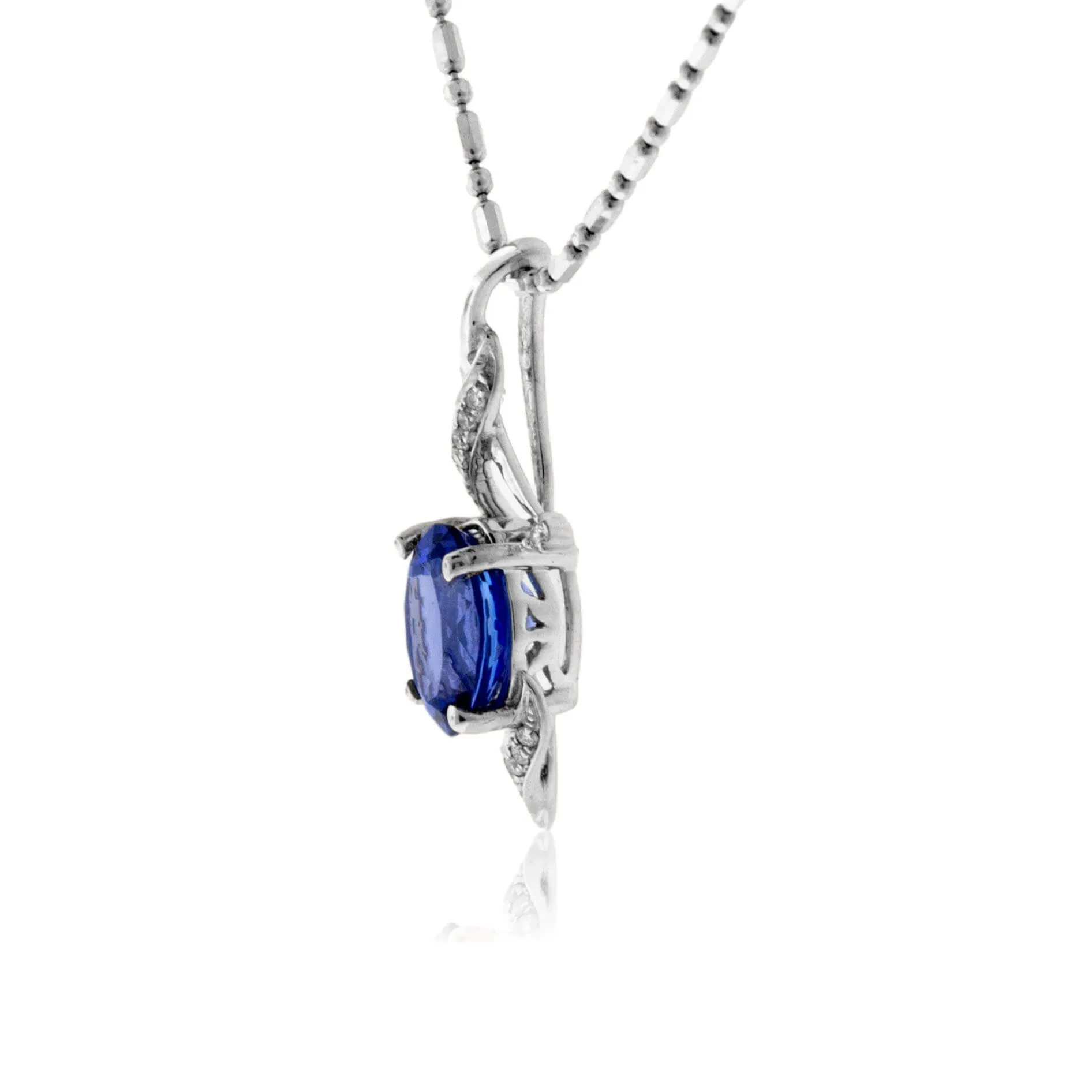 Oval Tanzanite & Diamond Pendant