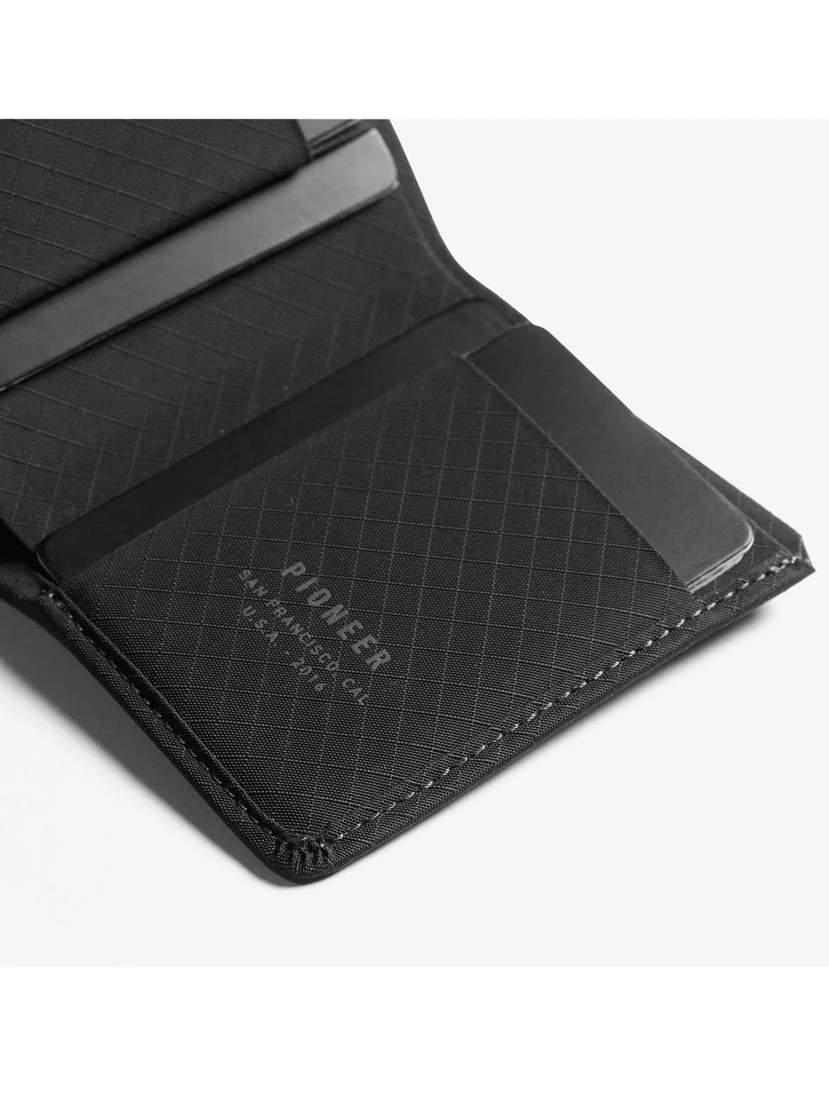 Pioneer Altitude Billfold Wallet 10XD Onyx