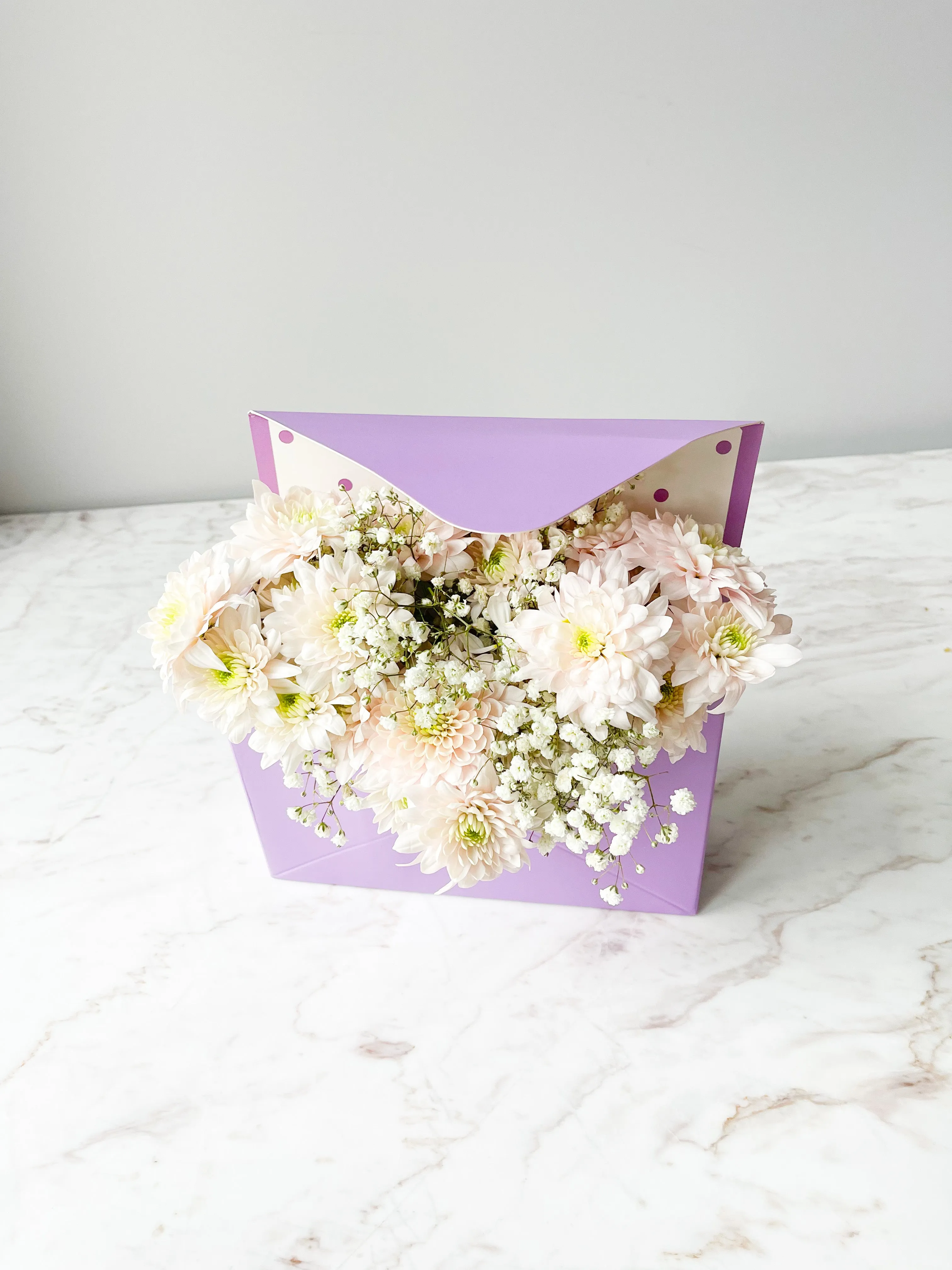 Polka Dot Envelope Shape Flower Box in Variety Color