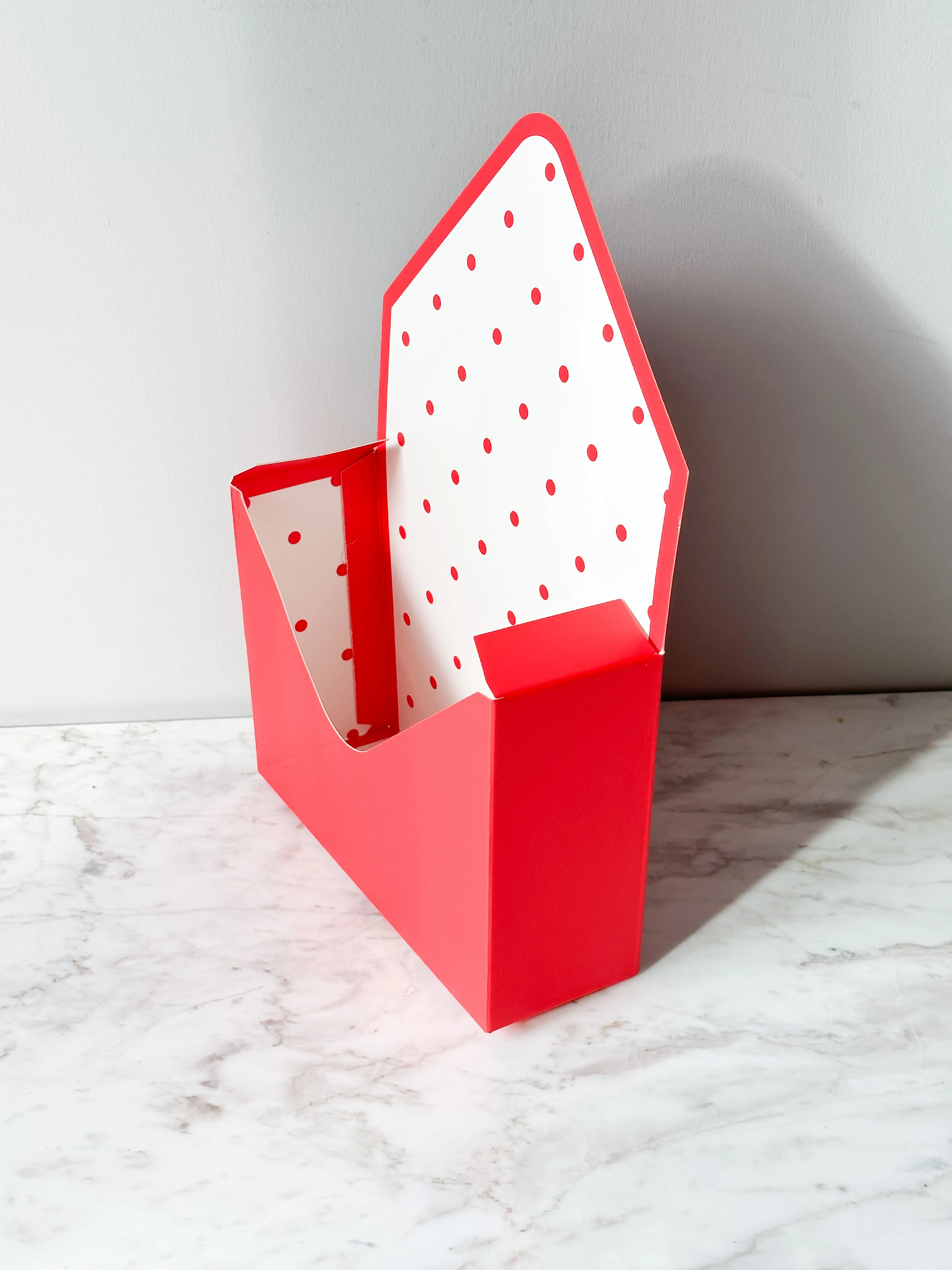 Polka Dot Envelope Shape Flower Box in Variety Color