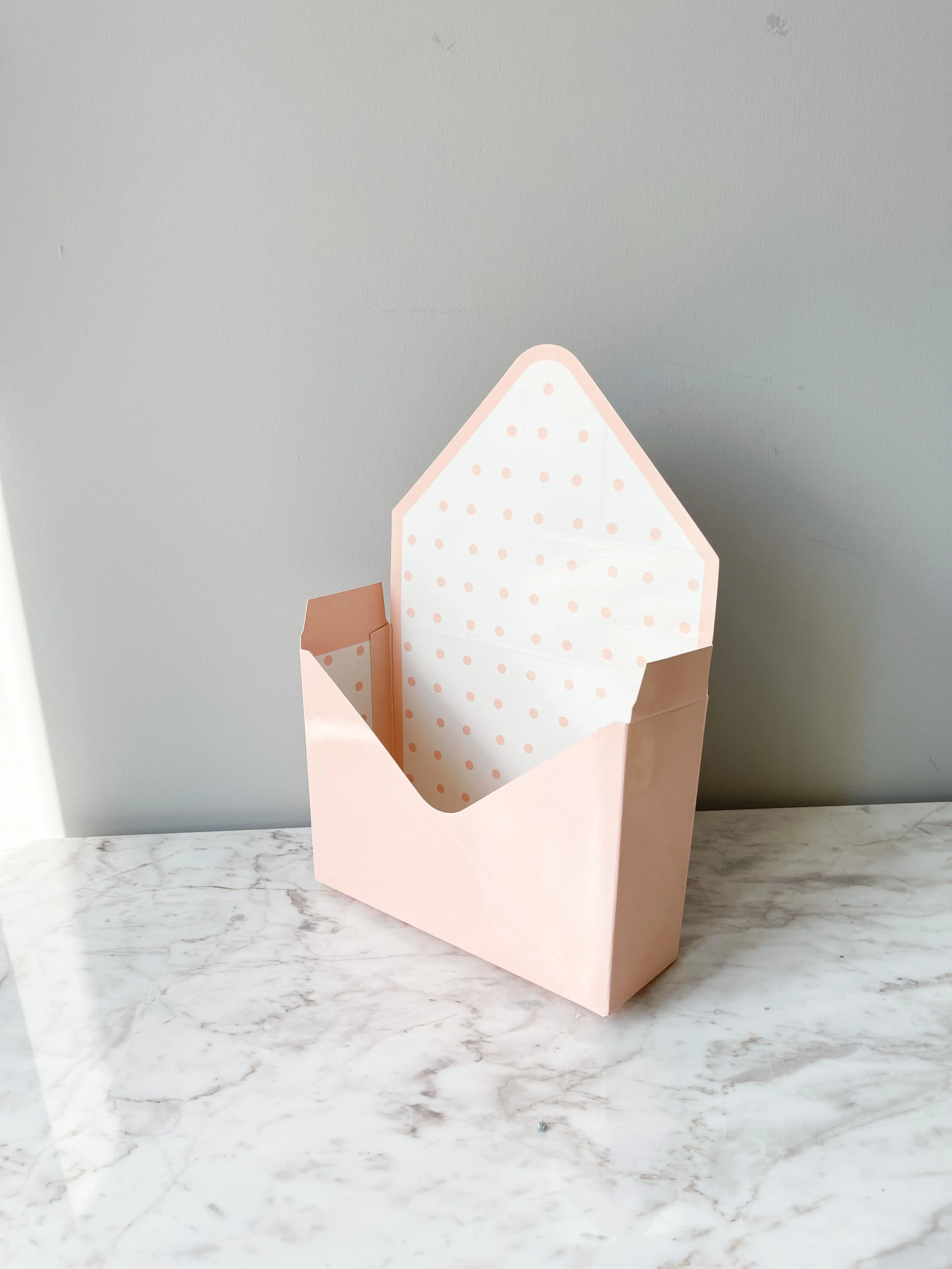 Polka Dot Envelope Shape Flower Box in Variety Color