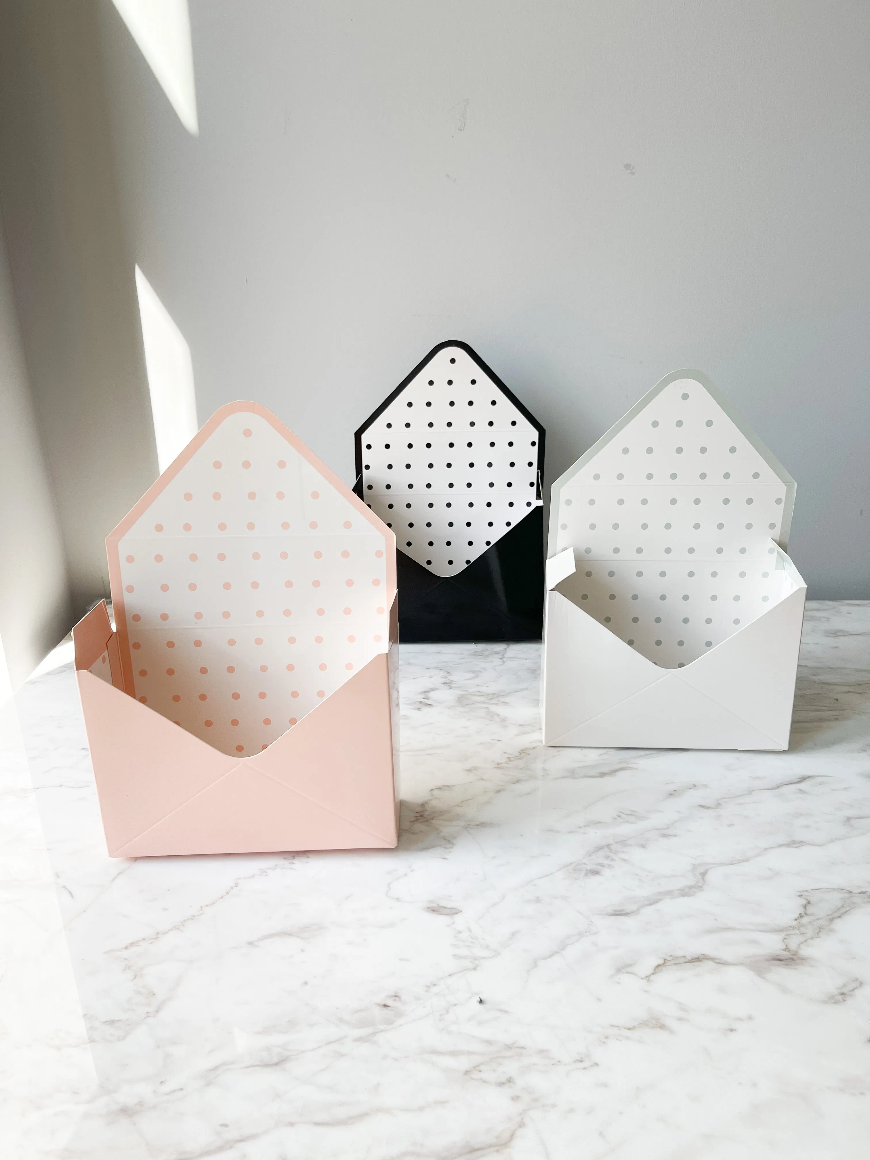 Polka Dot Envelope Shape Flower Box in Variety Color