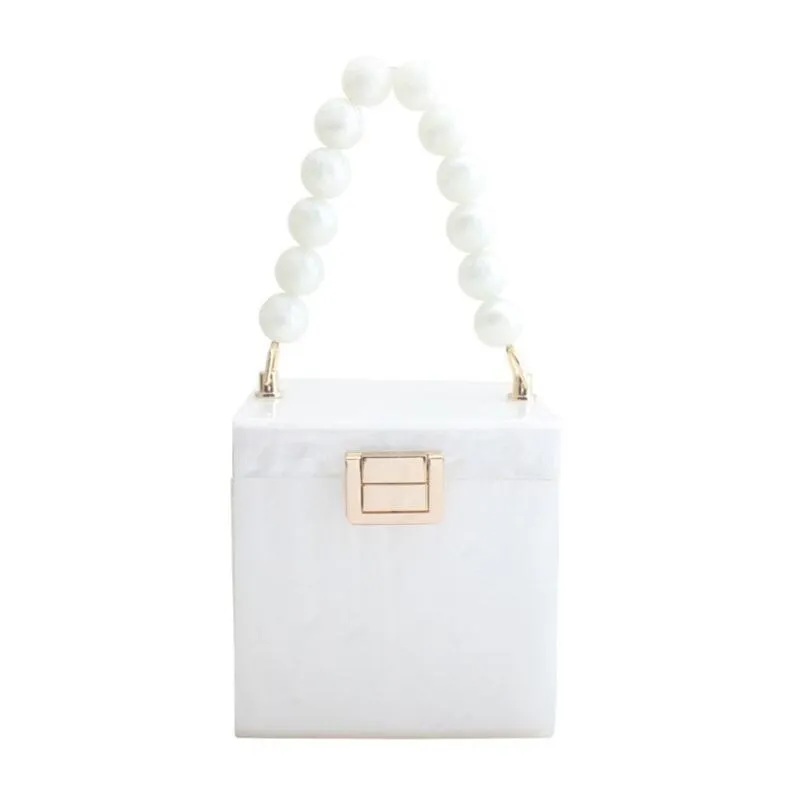 Pretty Pearl Clutch