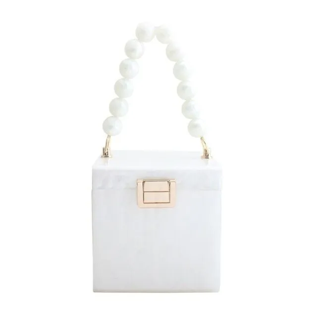 Pretty Pearl Clutch