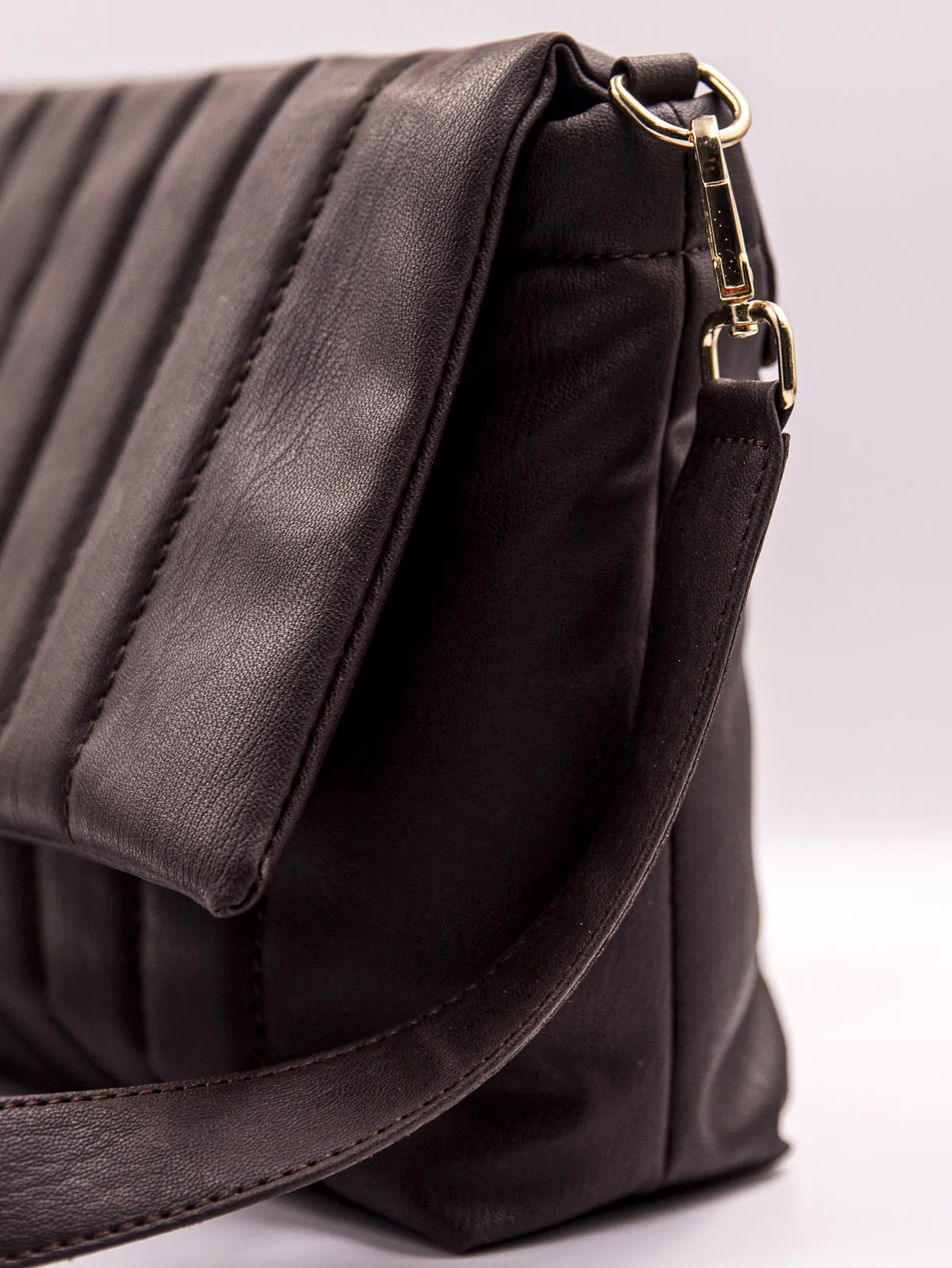 Quilted Pattern Flap Slouch Bag With Link Chain Strap - Dark Brown - FD ⚡