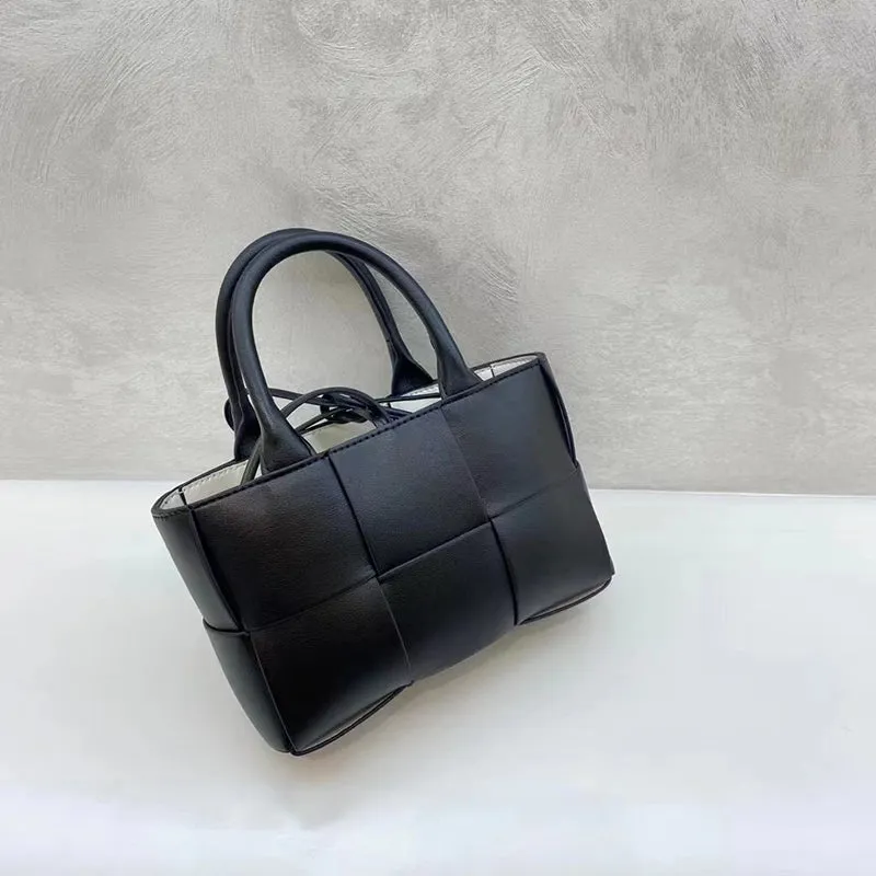 Renee Everyday Woven Tote