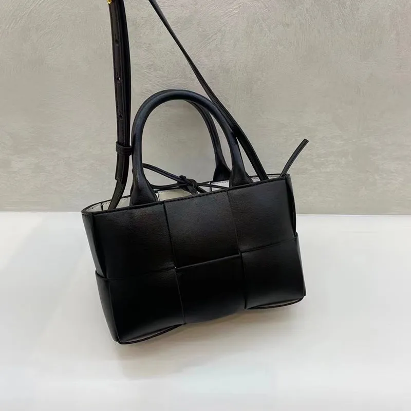 Renee Everyday Woven Tote