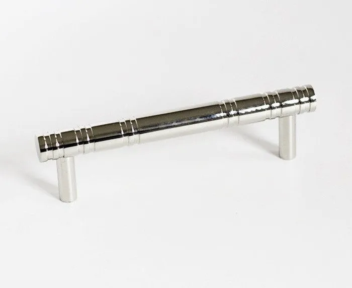 Reveal-04 Handle